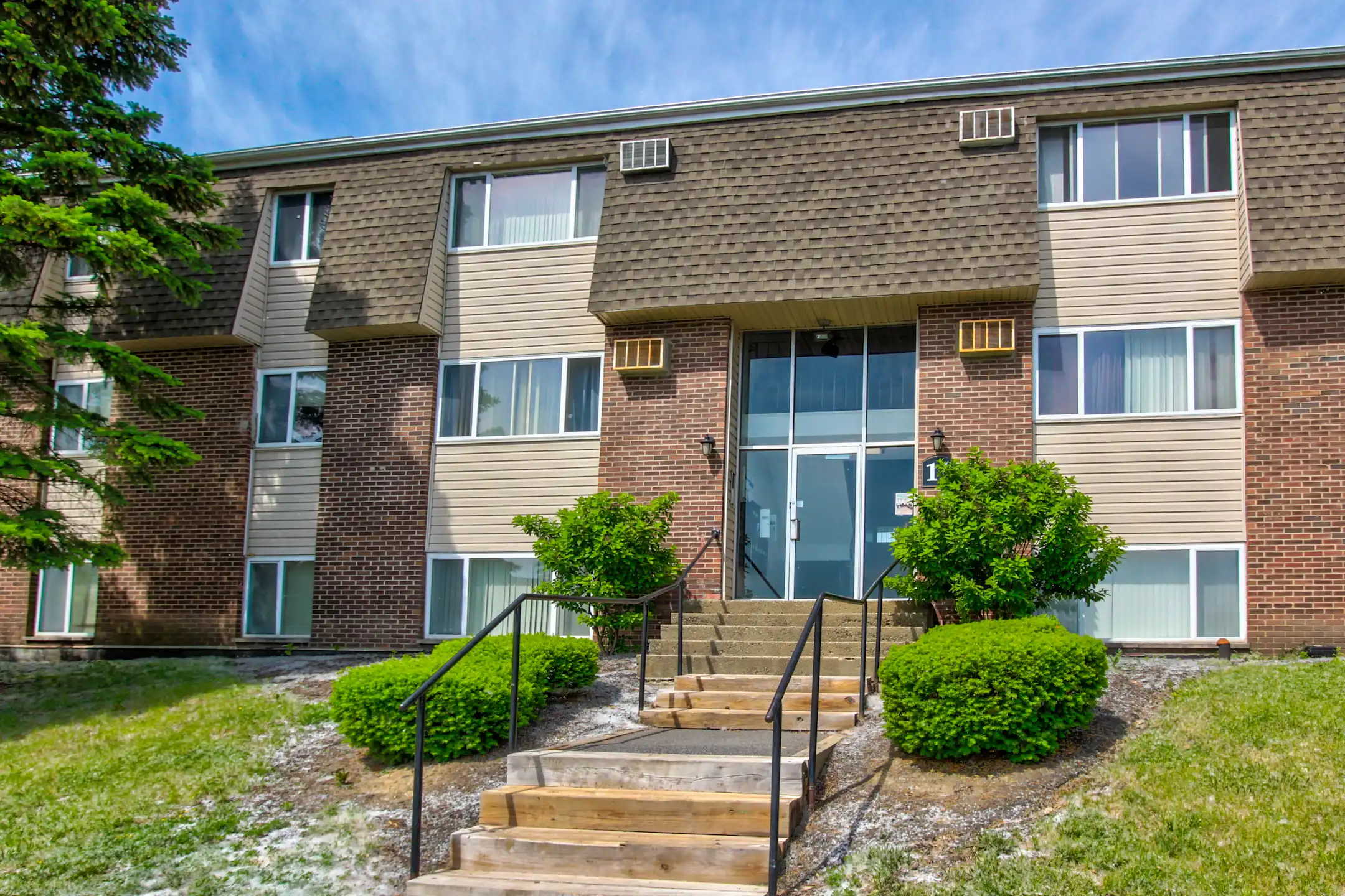 Highland Club Apartments 20 Eastview Dr Watervliet, NY Apartments