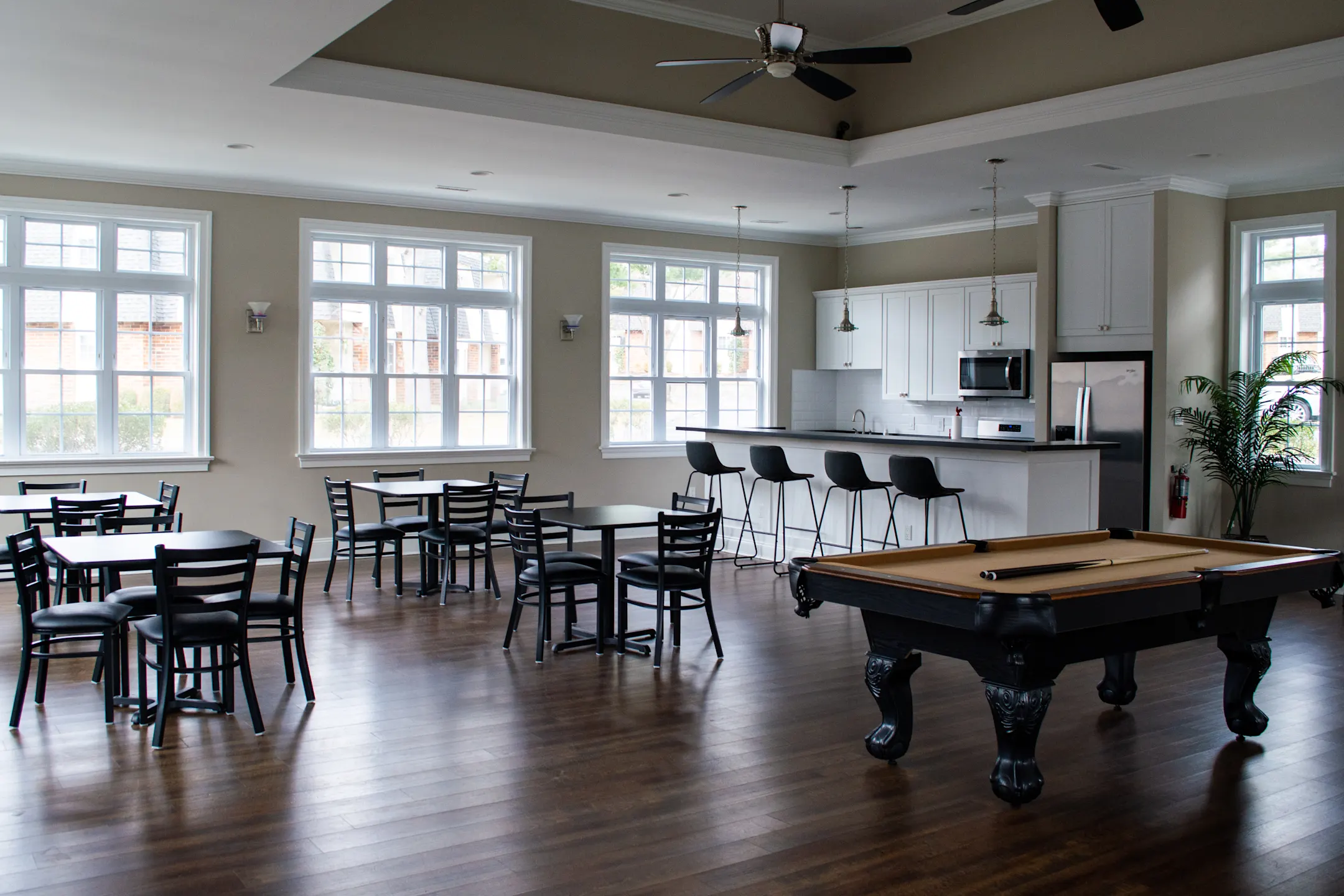 Dining Room - The Courtyards - Beverly, NJ