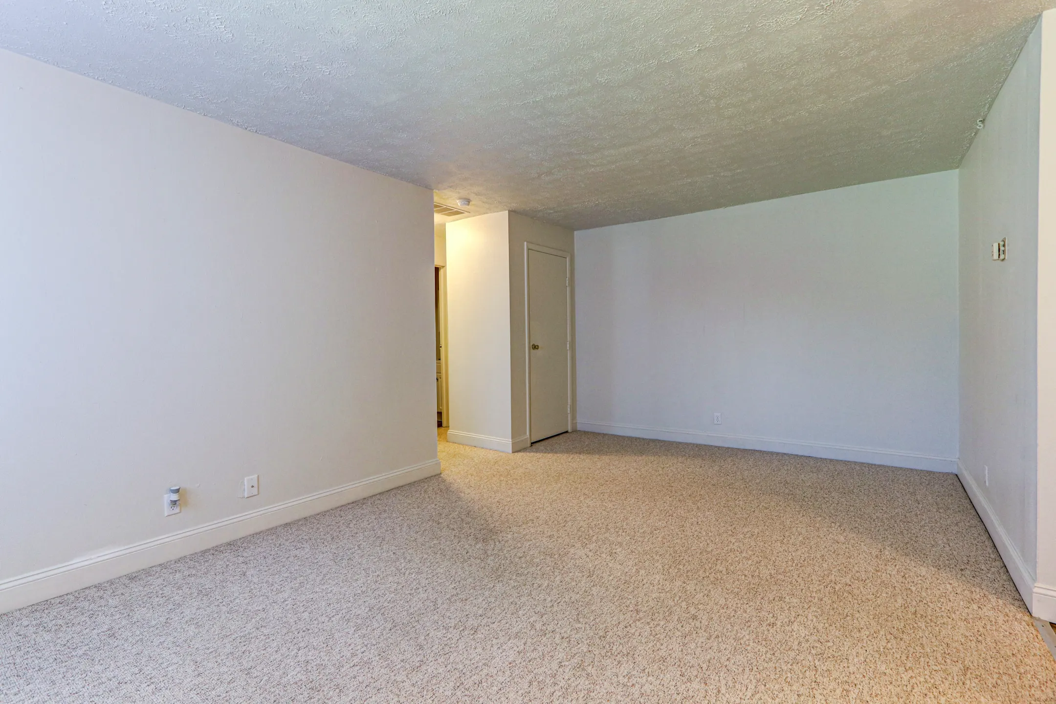 Monticello Village Apartments Athens, OH 45701