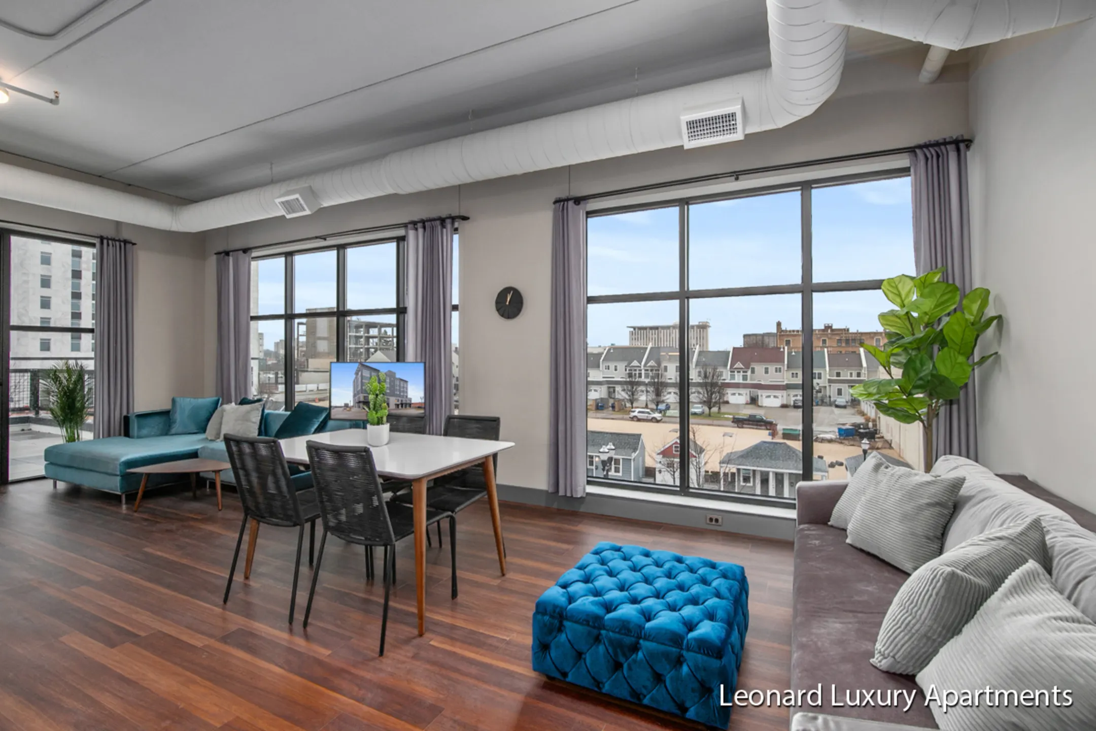 The Leonard Luxury Apartments 292 W Western Ave Muskegon, MI