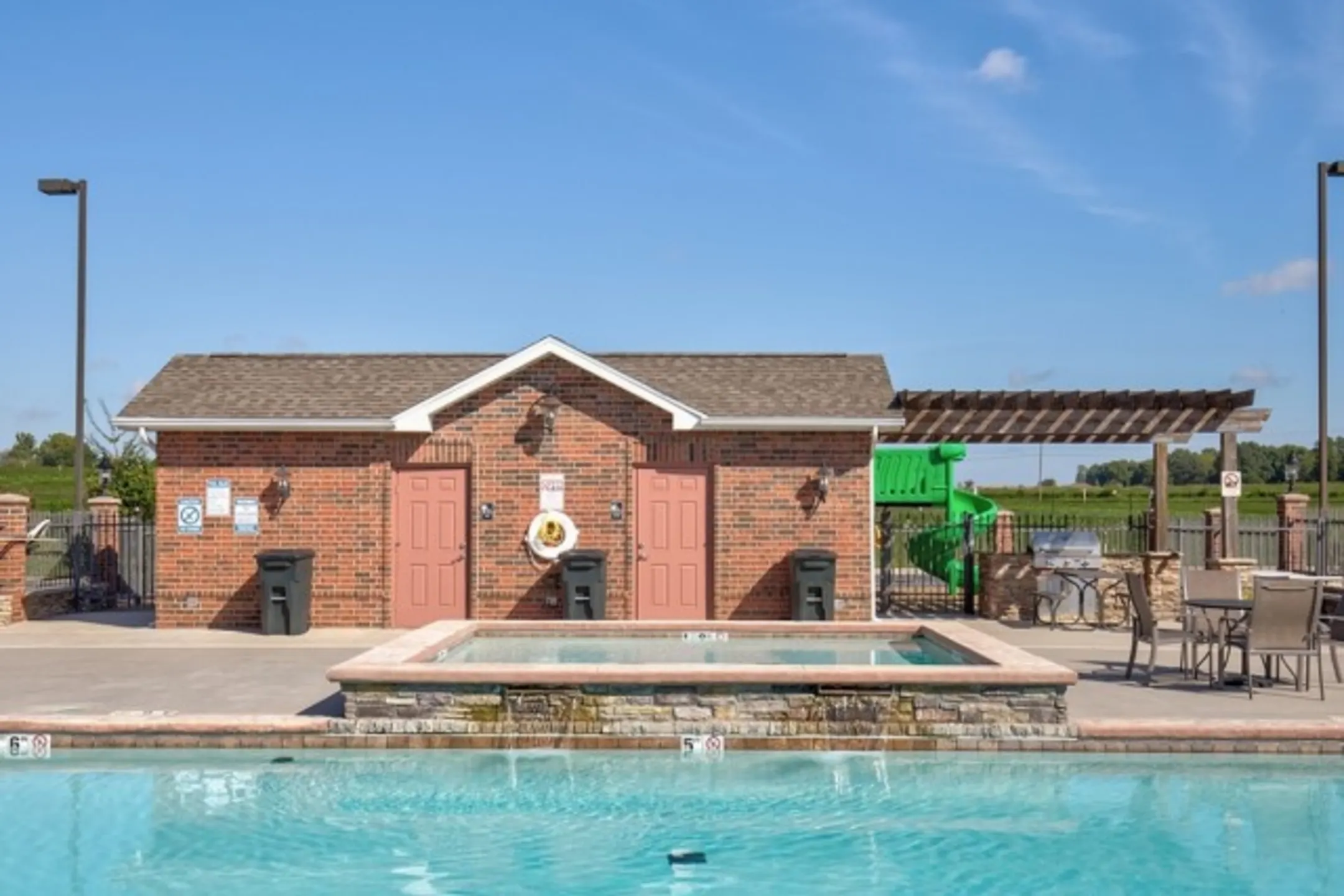 Embassy Apartments Apartments Ozark, MO 65721