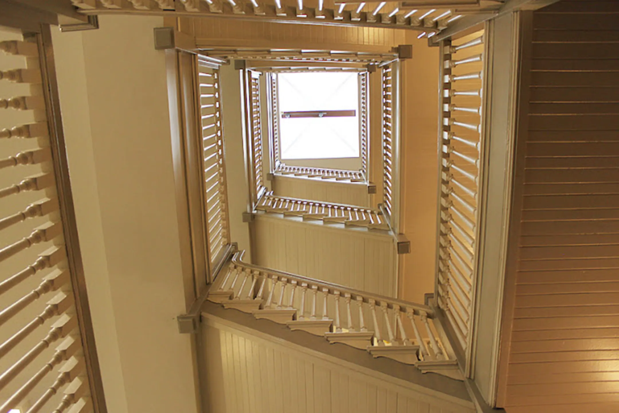 Tremont Terraces Apartments Cleveland, OH 44113