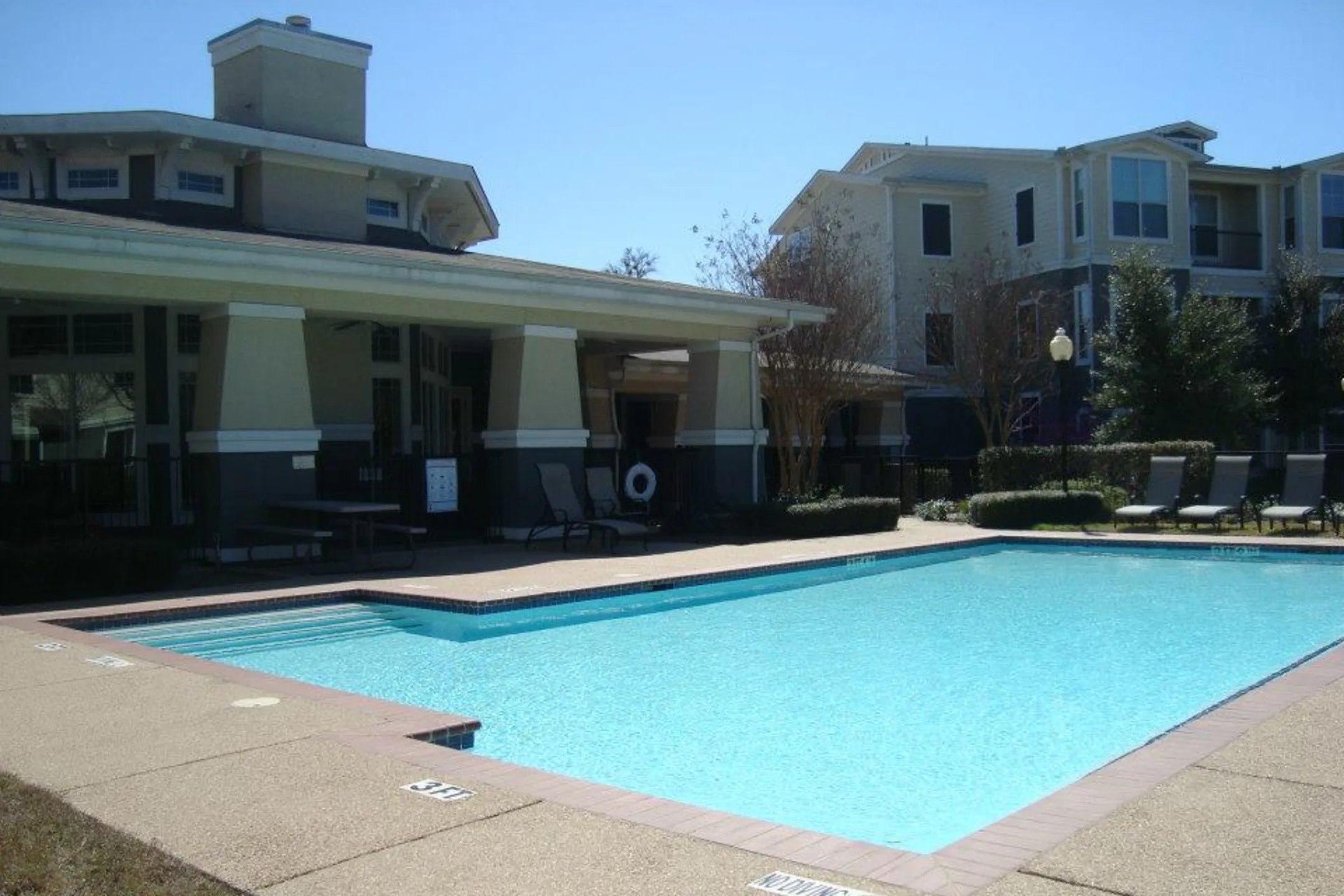 Heritage Pointe A Senior Community Apartments Austin, TX 78721