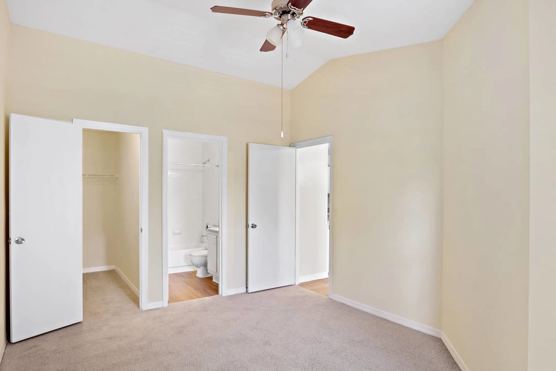 Arbors at Lee Vista 5900 Bent Pine Dr Orlando, FL Apartments for