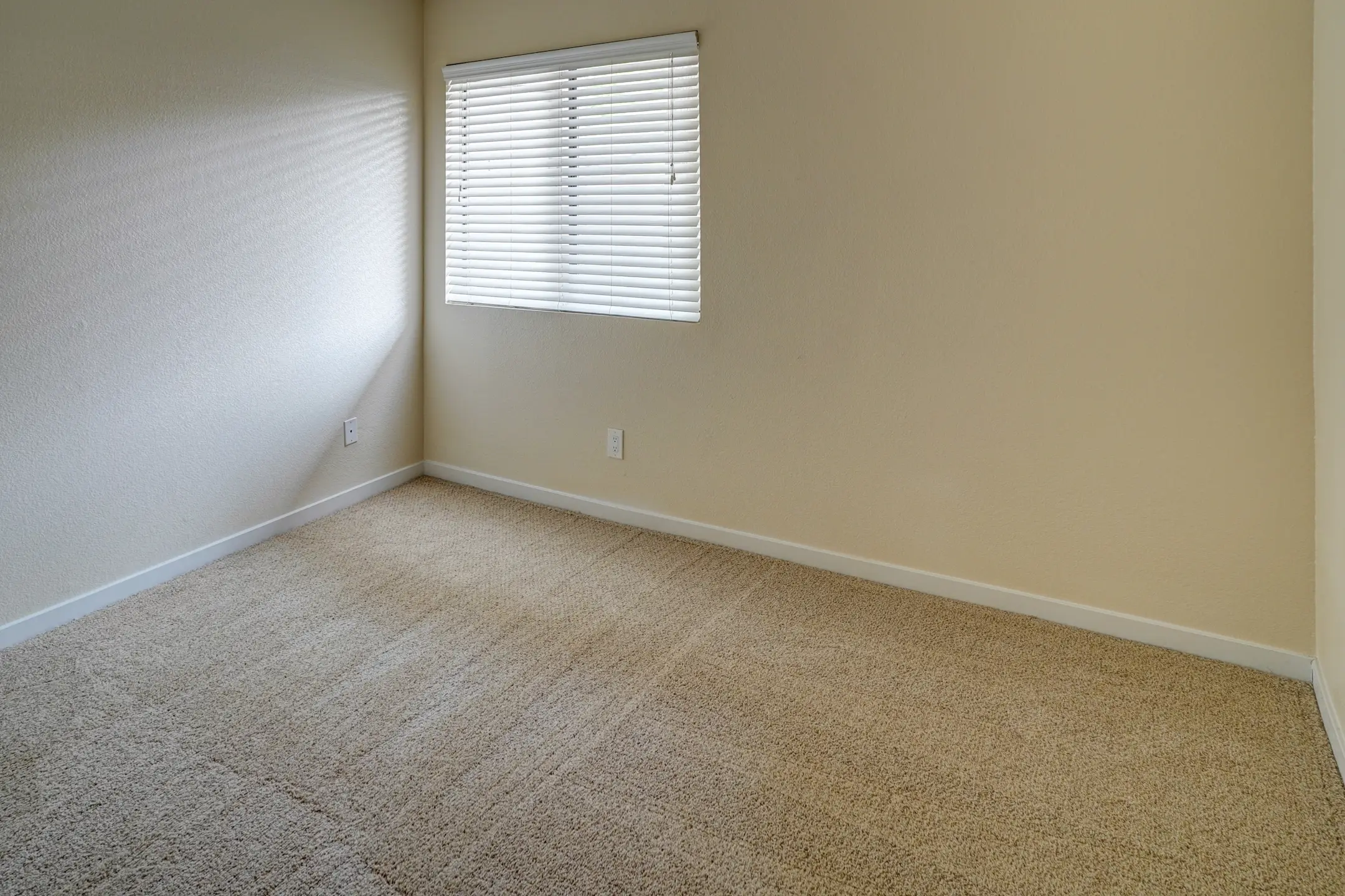 Rocklin Manor Apartments Rocklin, CA 95677