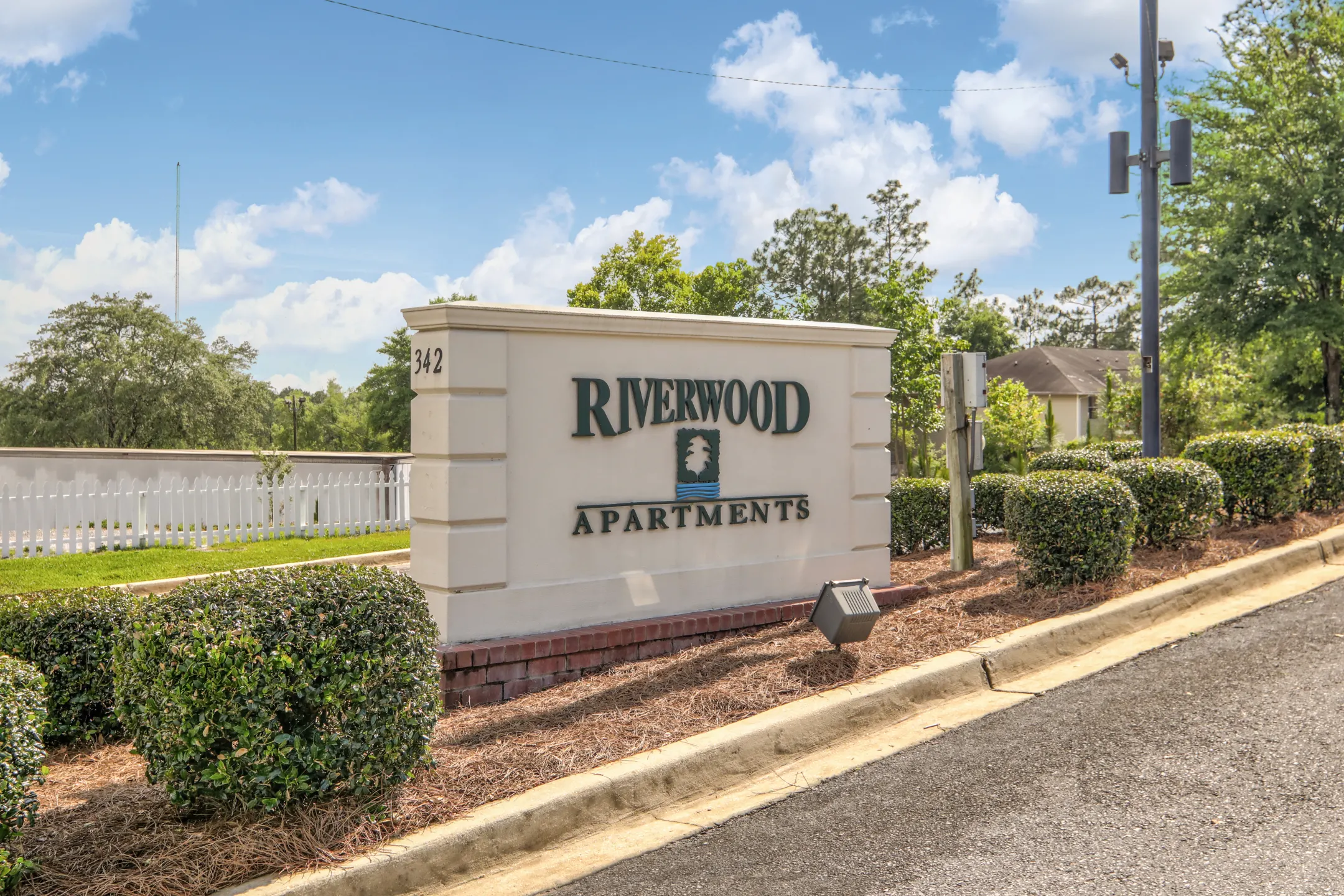 Riverwood Apartment Homes - 342 Riverwood Dr | Crestview, FL Apartments ...