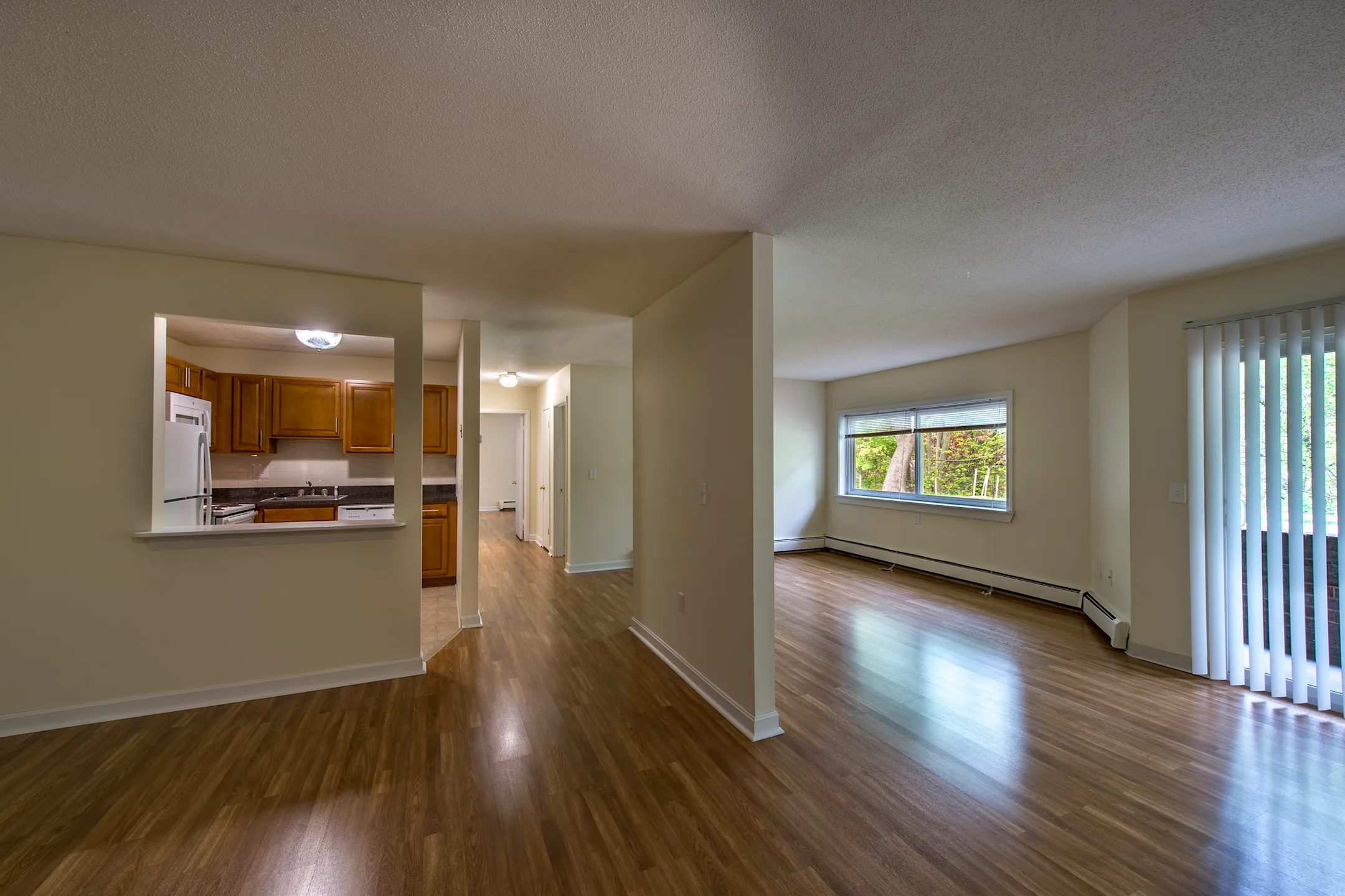 Redwood Hills Apartments Apartments Worcester, MA 01604