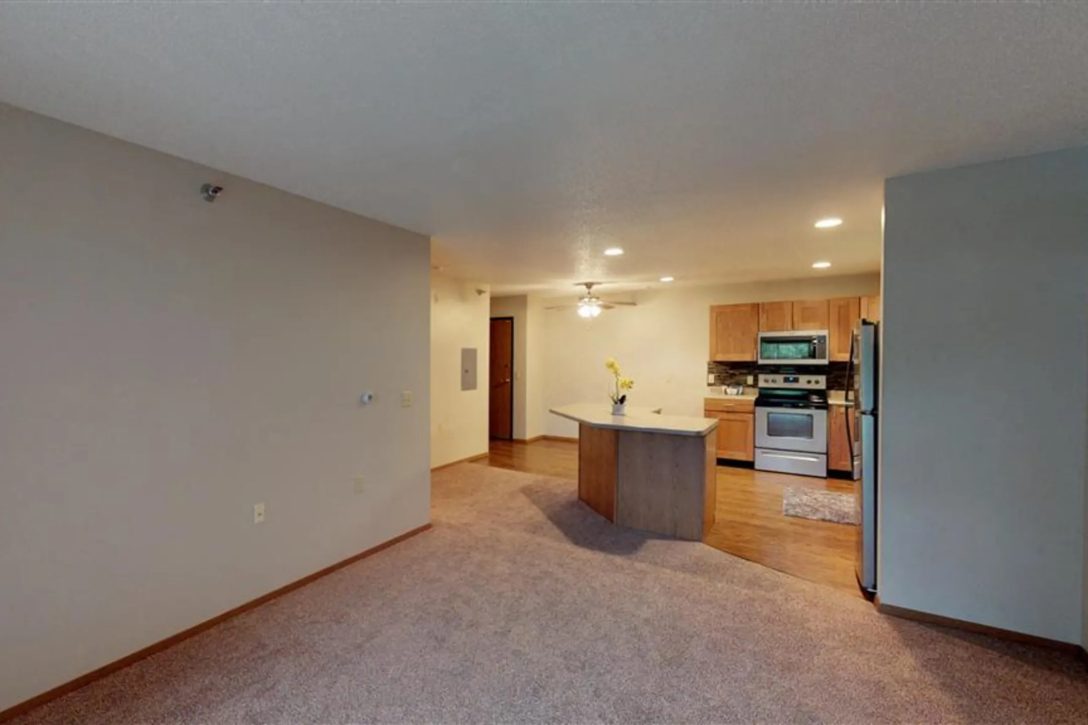 Oxbow Park Apartments Apartments Sioux Falls, SD 57106