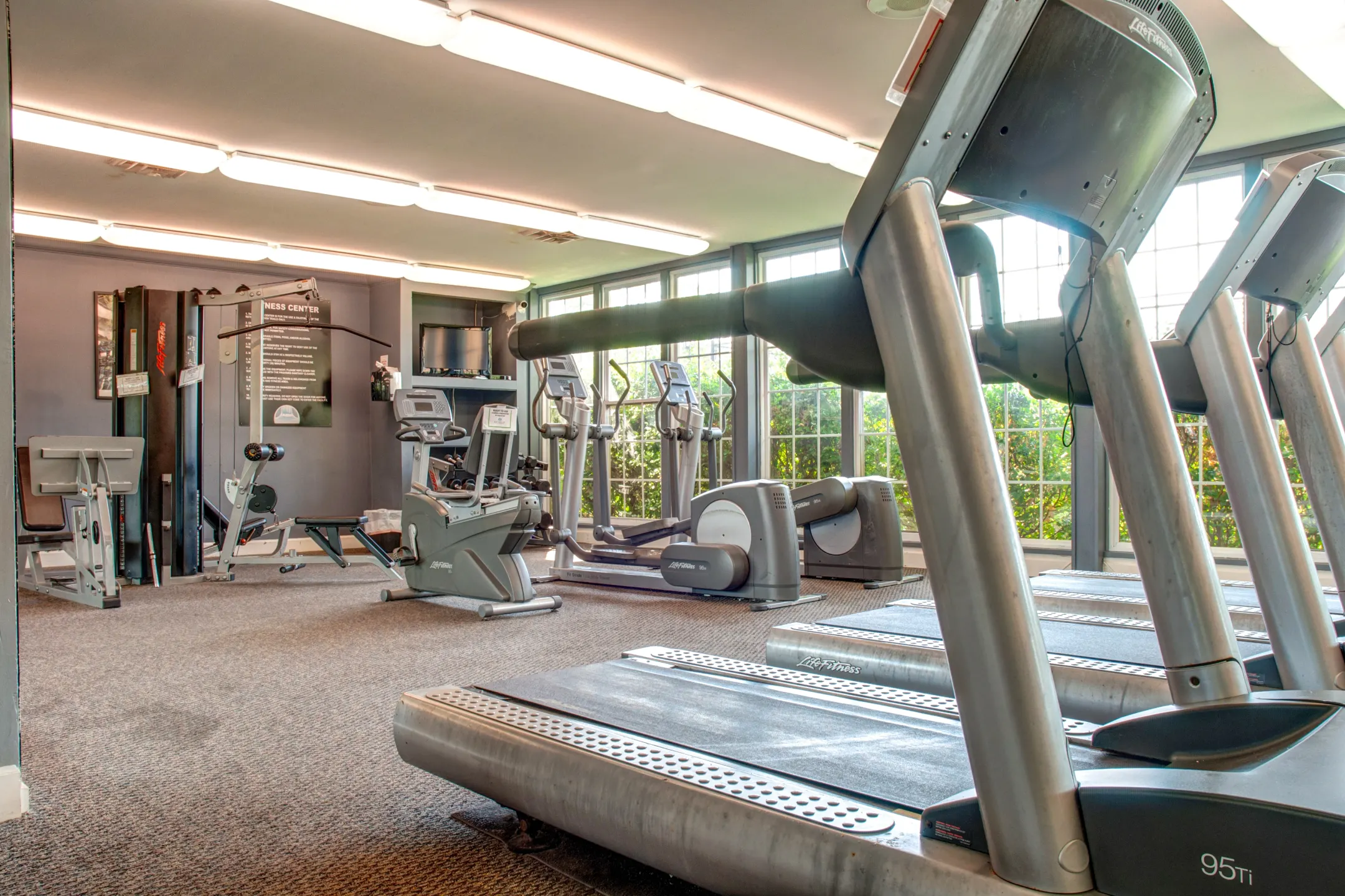 Fitness Weight Room - Retreat at Seven Trails - Ballwin, MO