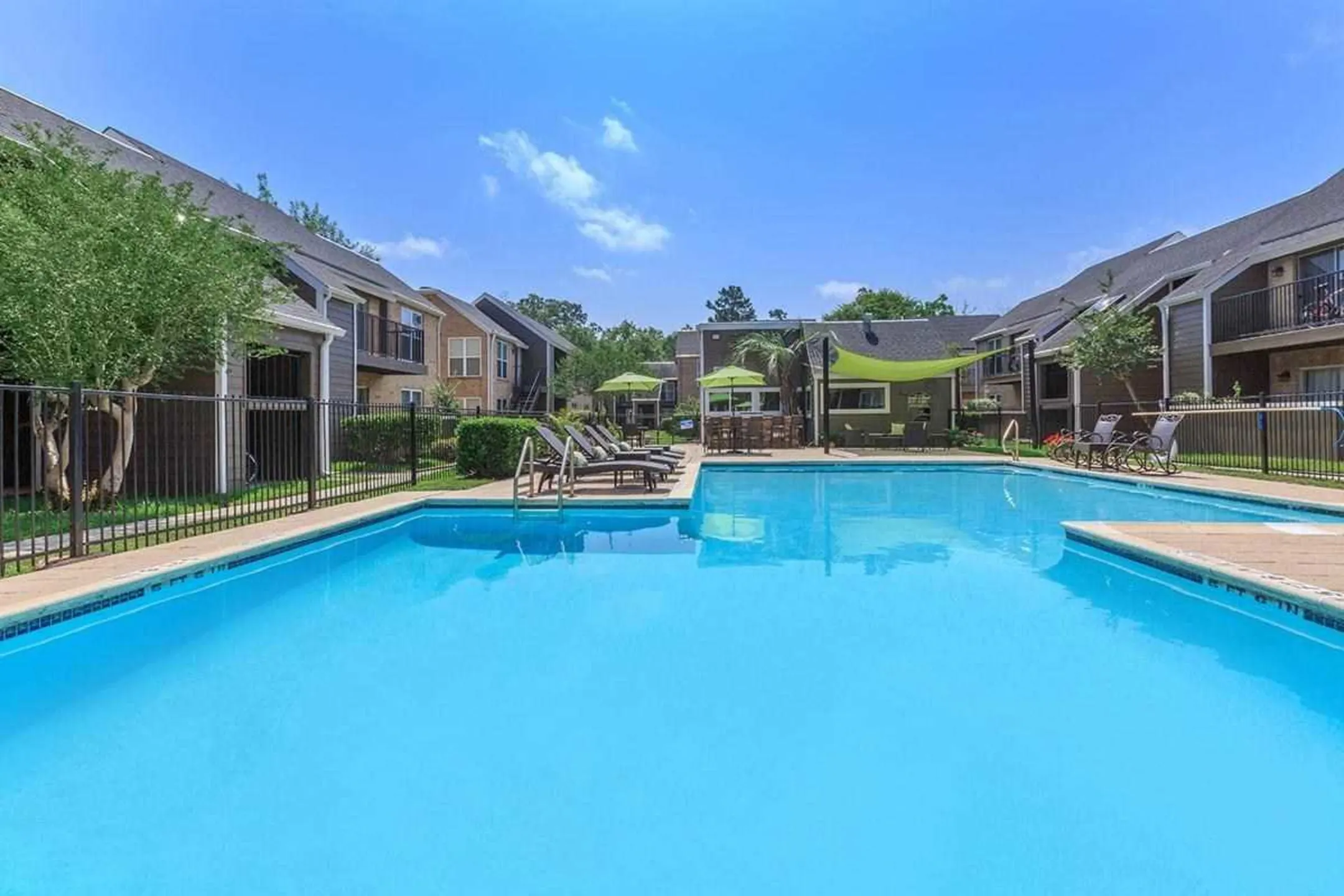 Pool - Woodland Hills Village - Kingwood, TX