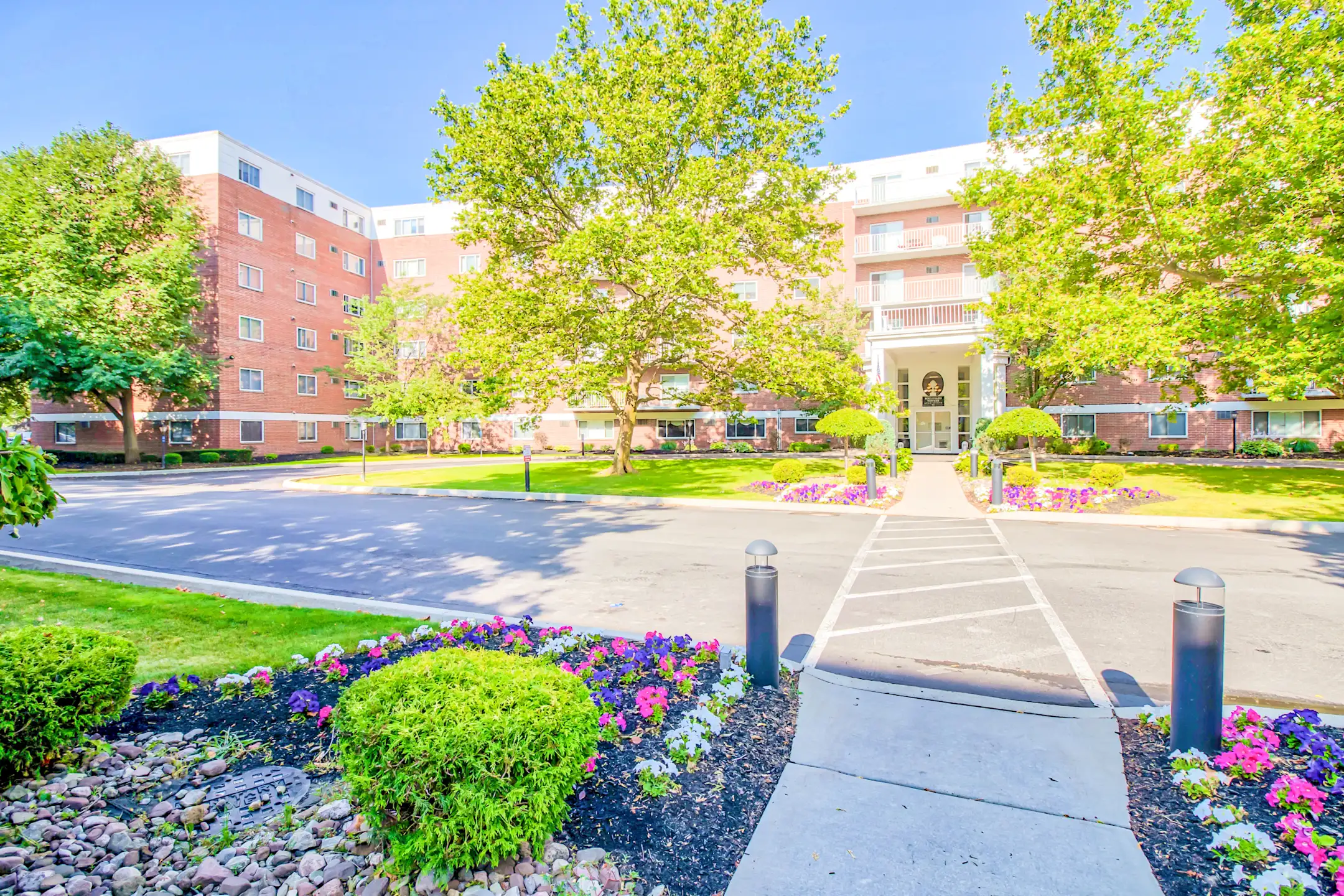 Boulevard Towers Apartments Buffalo, NY 14226