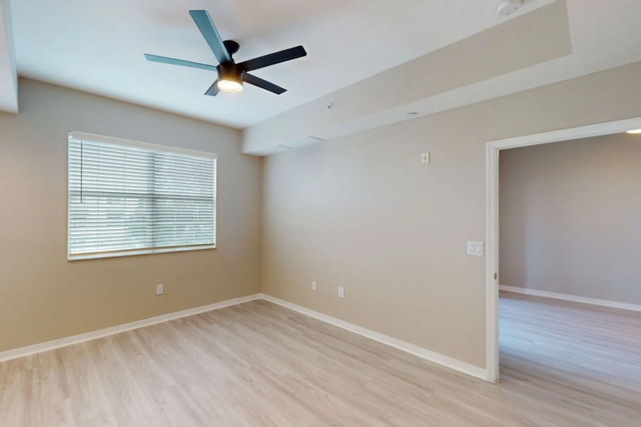 Monteverde at Renaissance Park 1605 Renaissance Commons Blvd