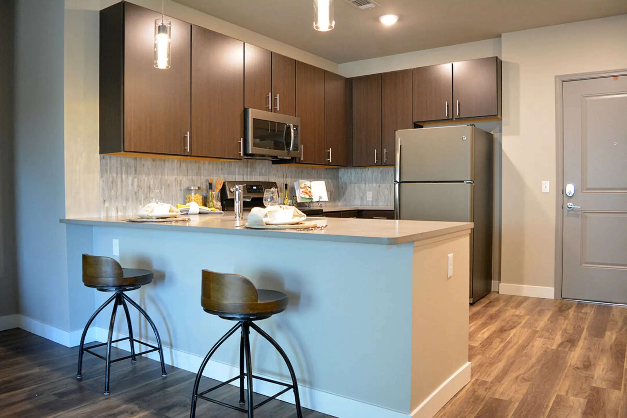 Kitchen - 5300 Centre Apartments - Saint Peters, MO