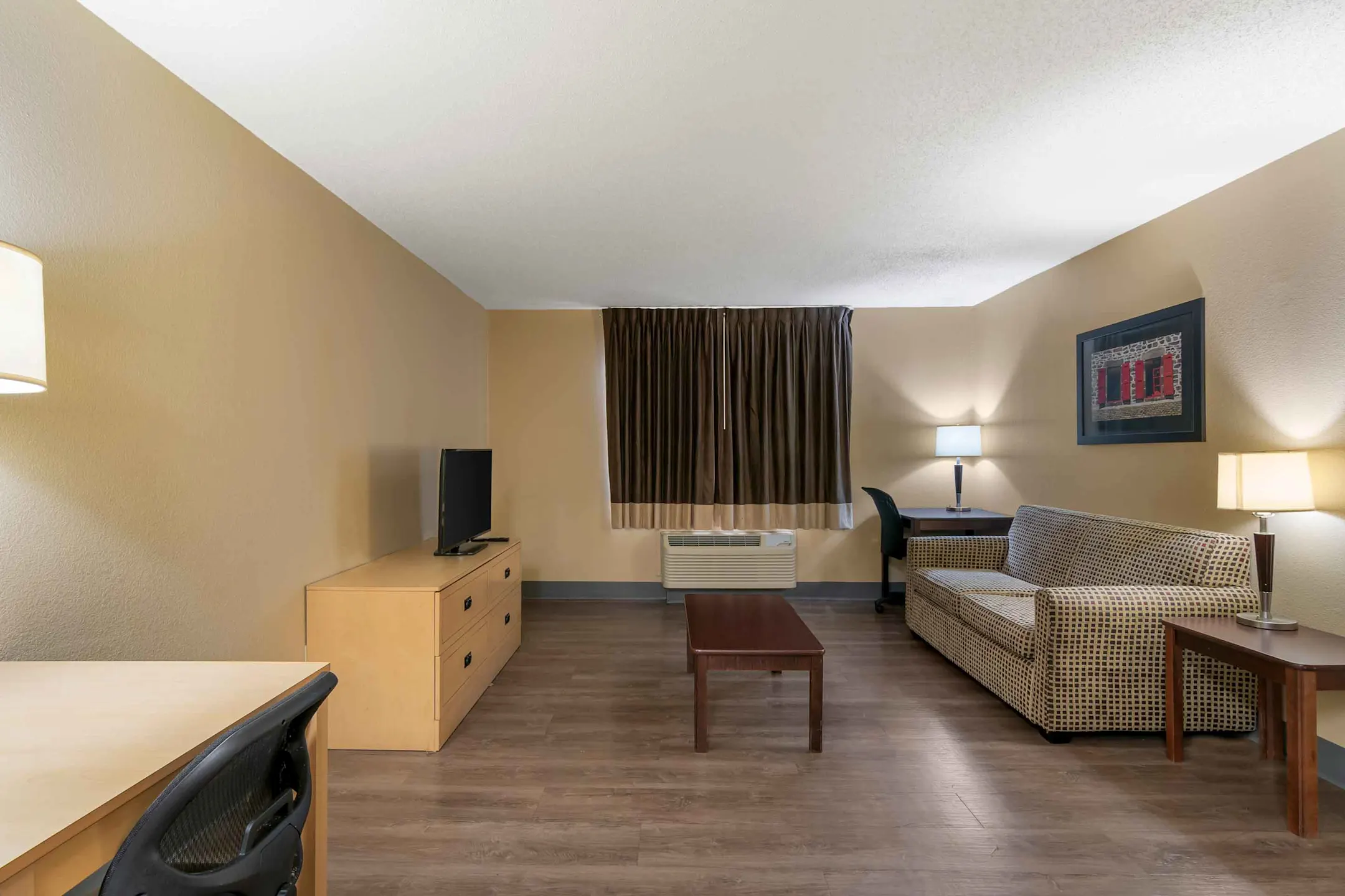 Furnished Studio Kansas City Overland Park Quivira Rd. 10750