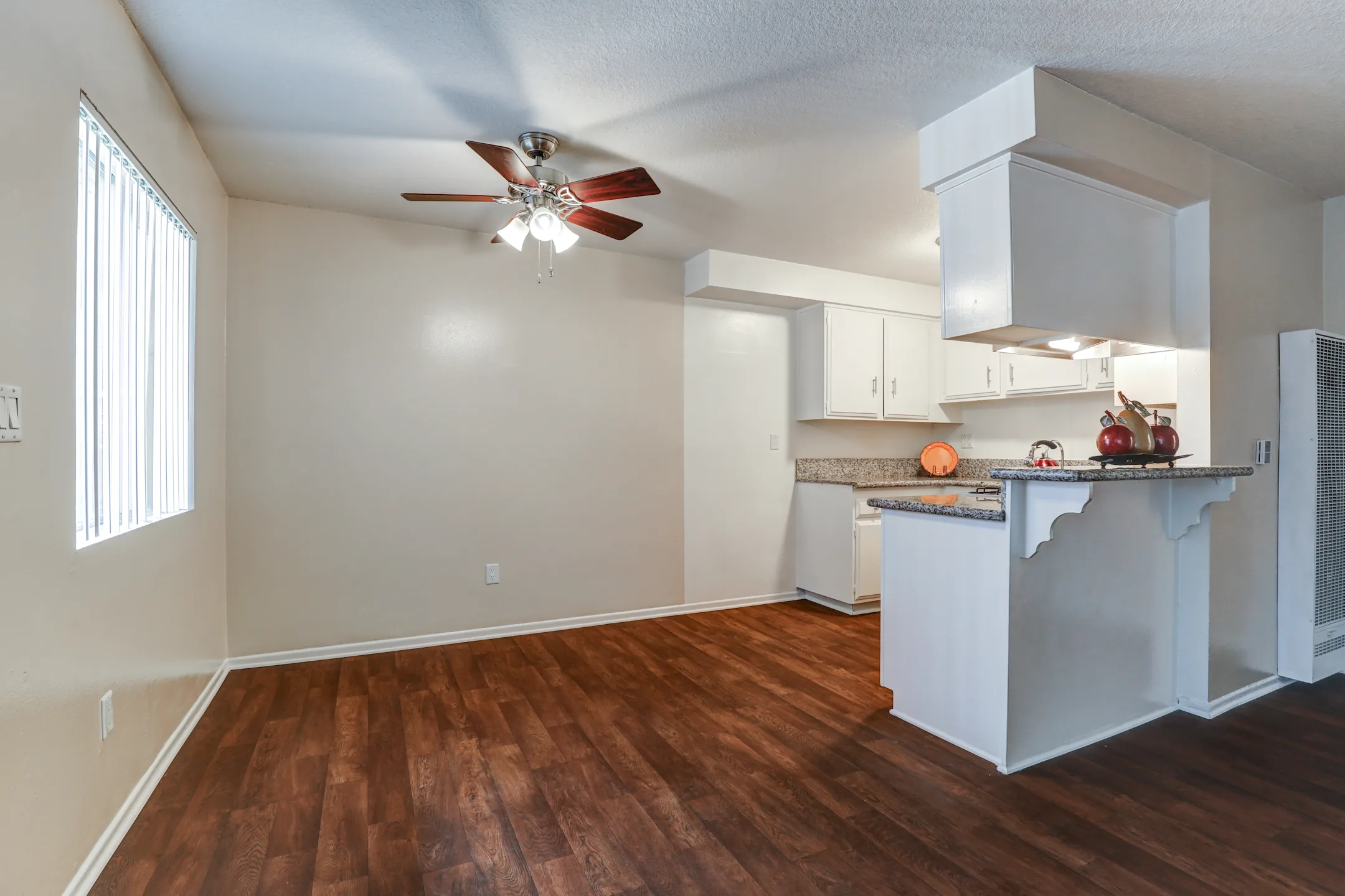 La Habra Hills Apartments 841 W La Habra Blvd La Habra, CA