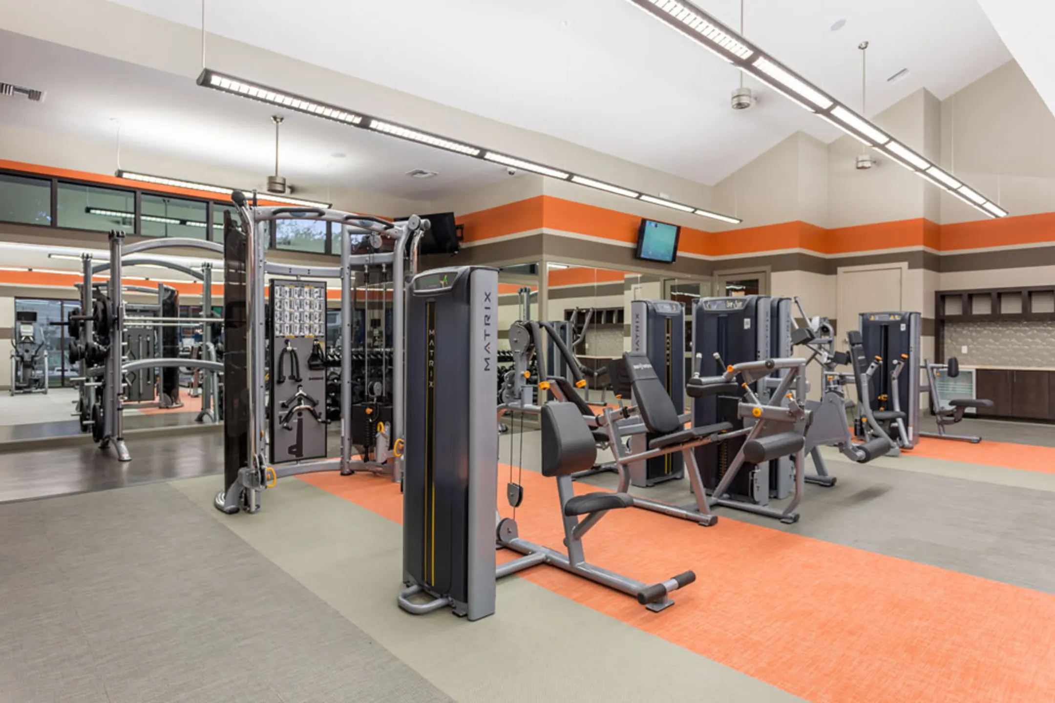 Fitness Weight Room - Pearl at the Mix - Houston, TX