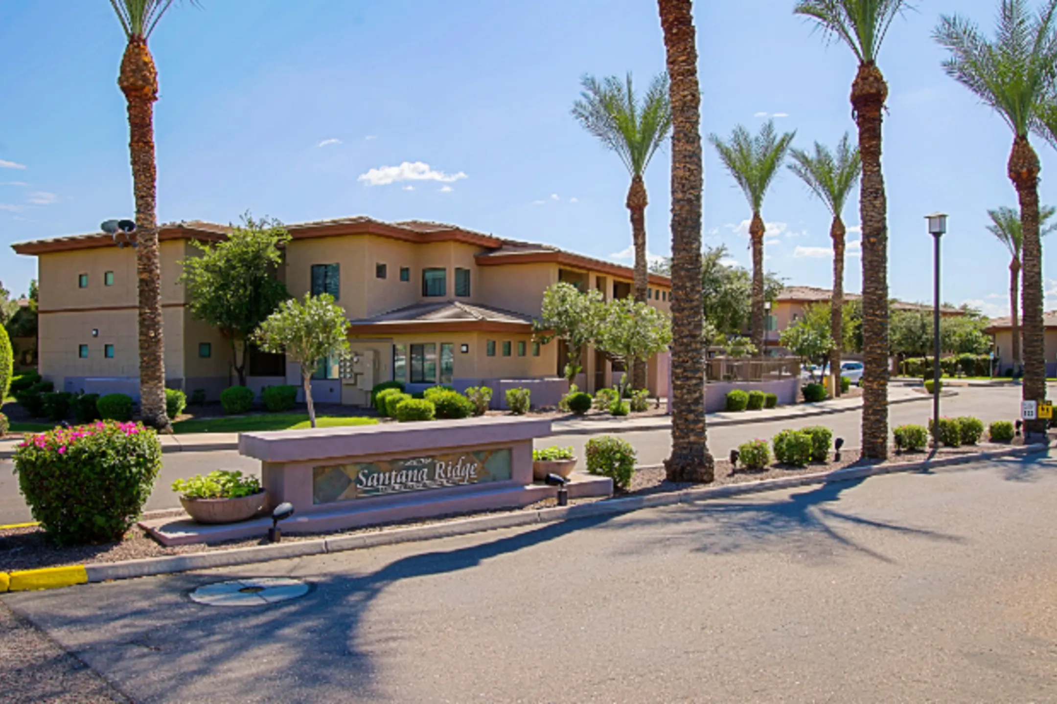 Santana Ridge Luxury Rentals - 3330 S Gilbert Rd | Chandler, AZ Condos ...