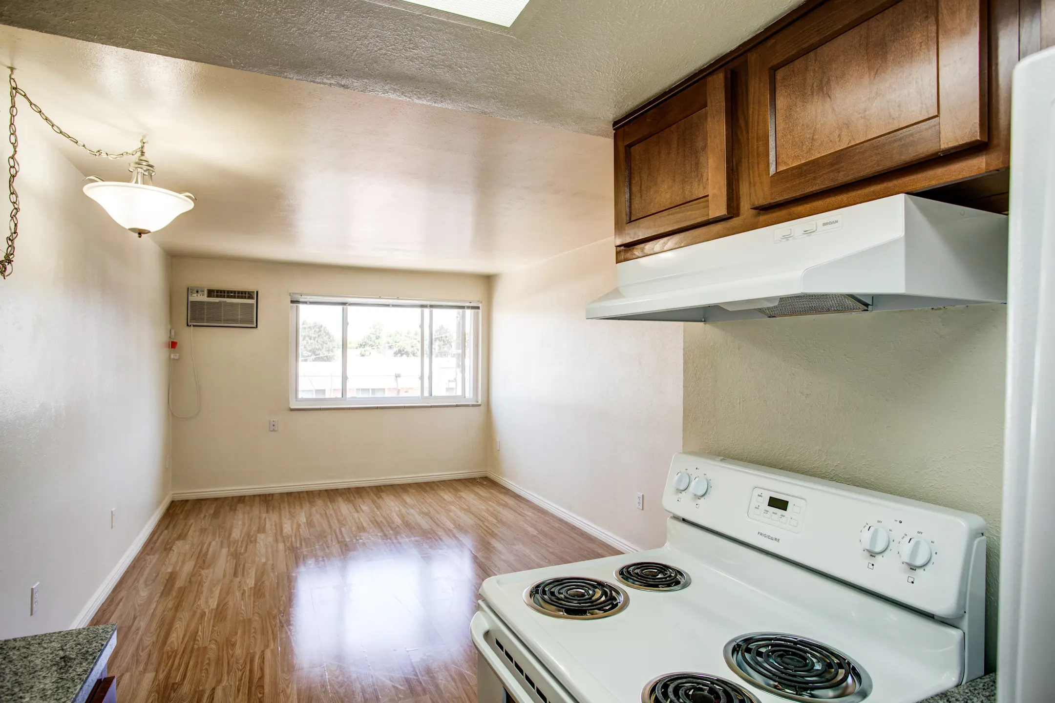 Kitchen - Cherry Plaza - Denver, CO