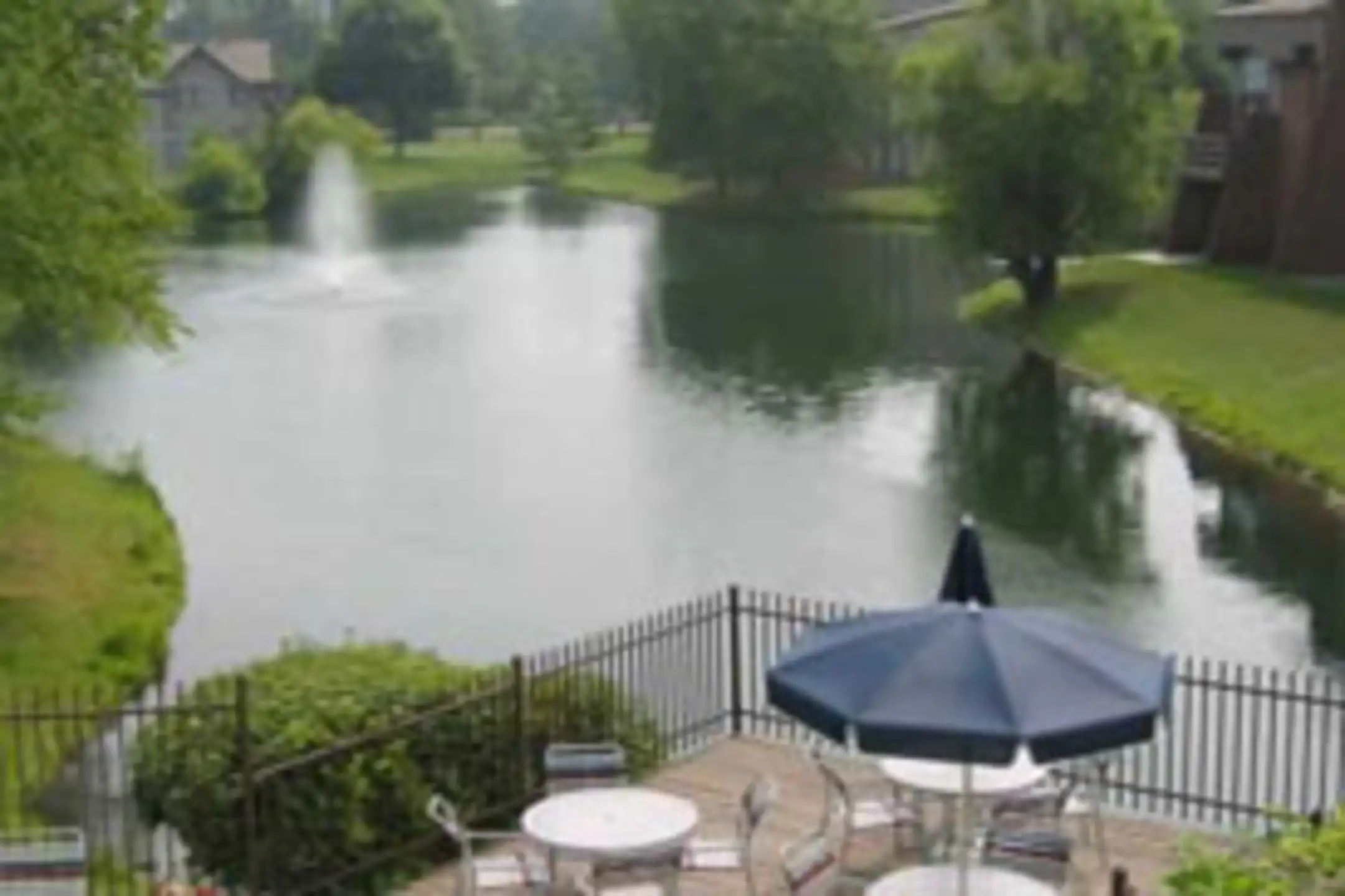 Landmark Apartments & Townhomes Apartments Indianapolis, IN 46260