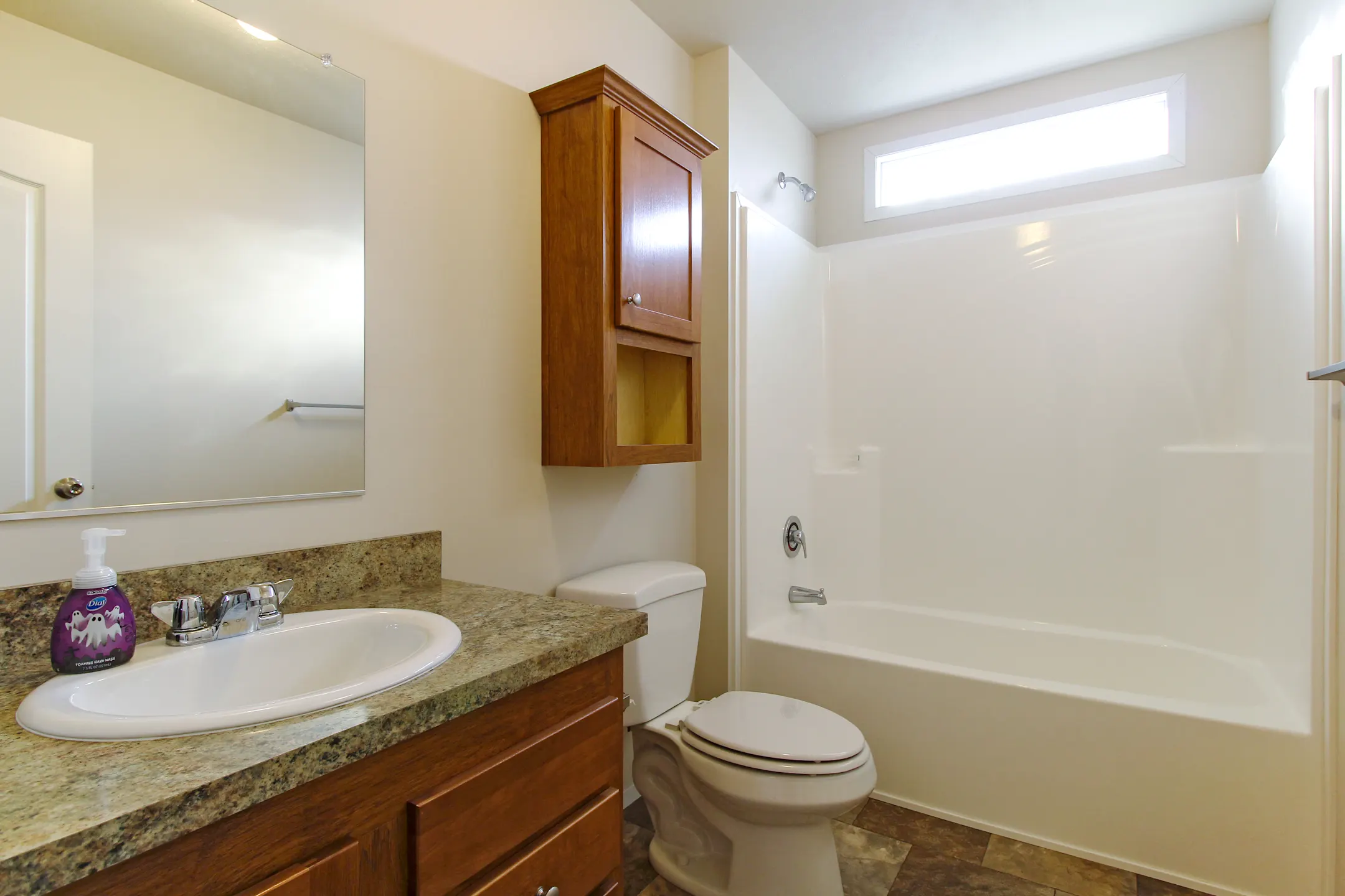 Hunters Glen Apartments Wayland, MI 49348