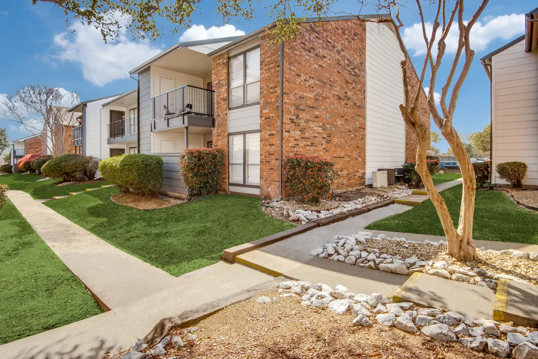 Holbrook Apartment Homes 9760 Scyene Rd Dallas, TX Apartments for