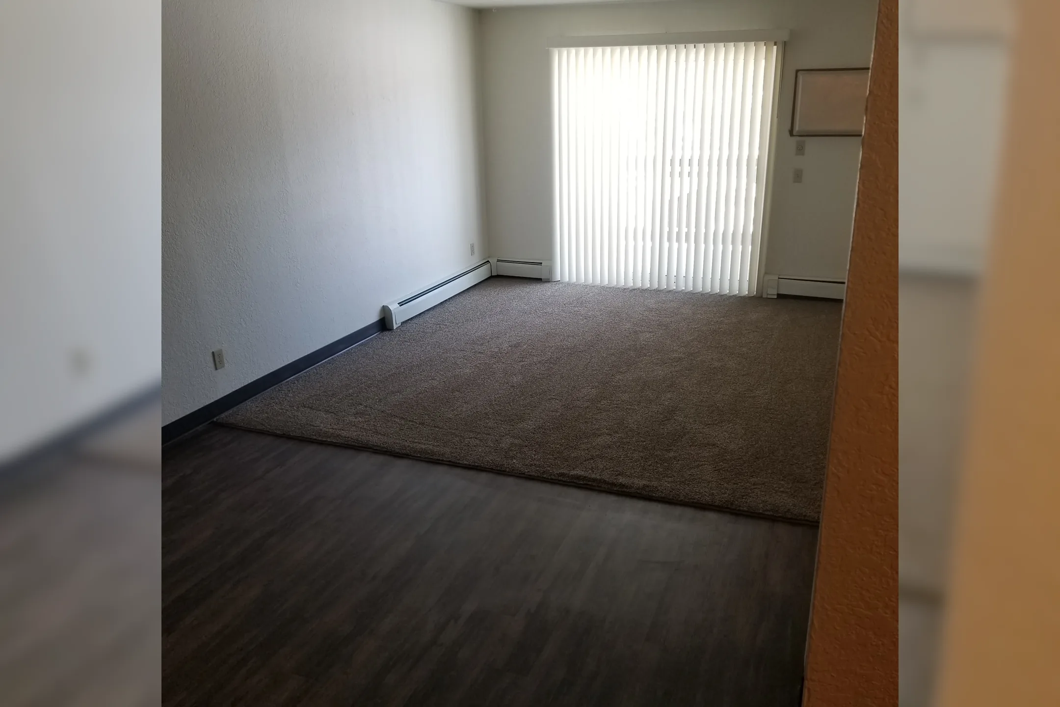 Park Manor & Village Apartments 715 13th Ave NE Devils Lake, ND