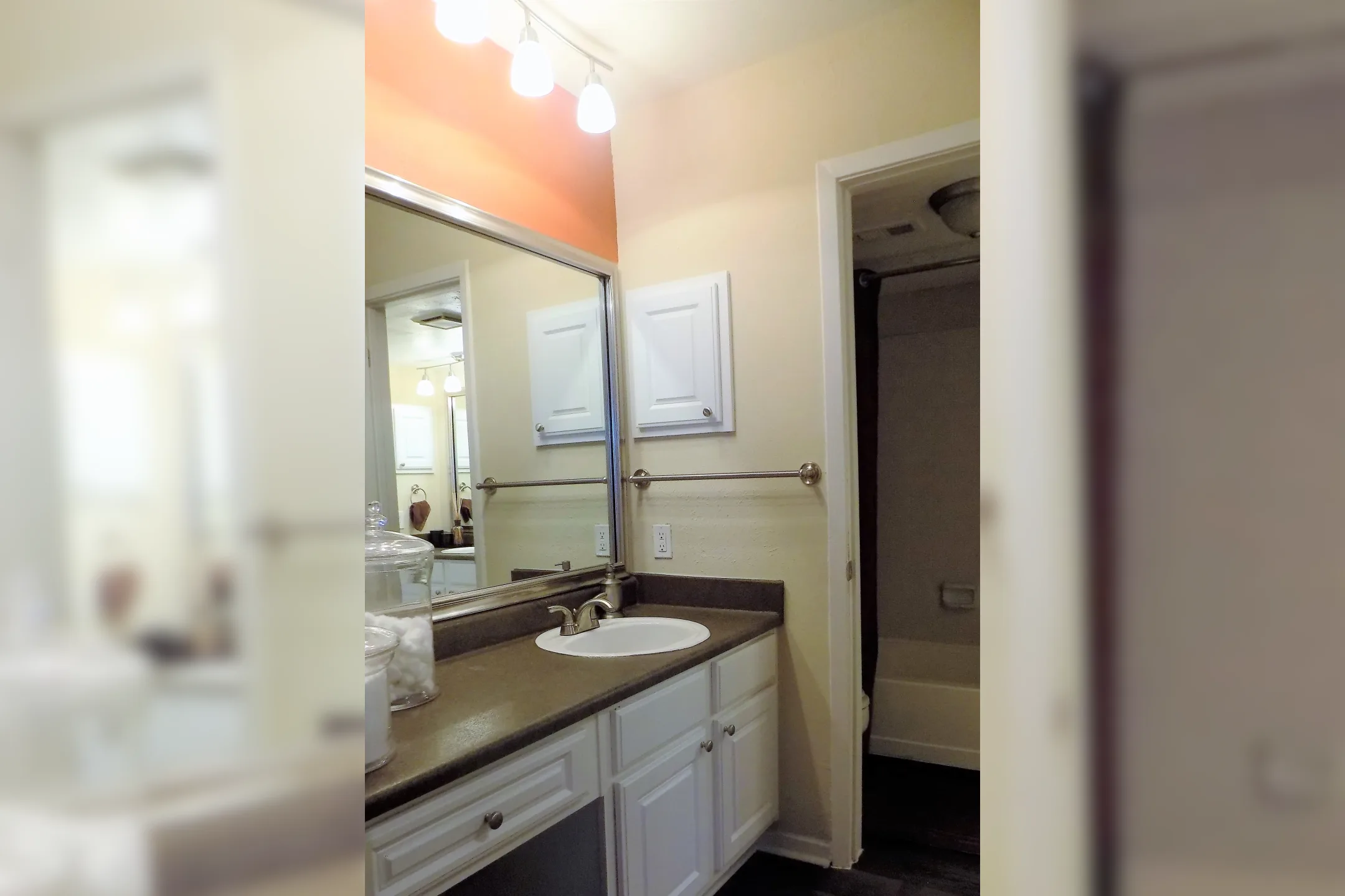Bathroom - Pinehurst Place Apartments - Mesquite, TX