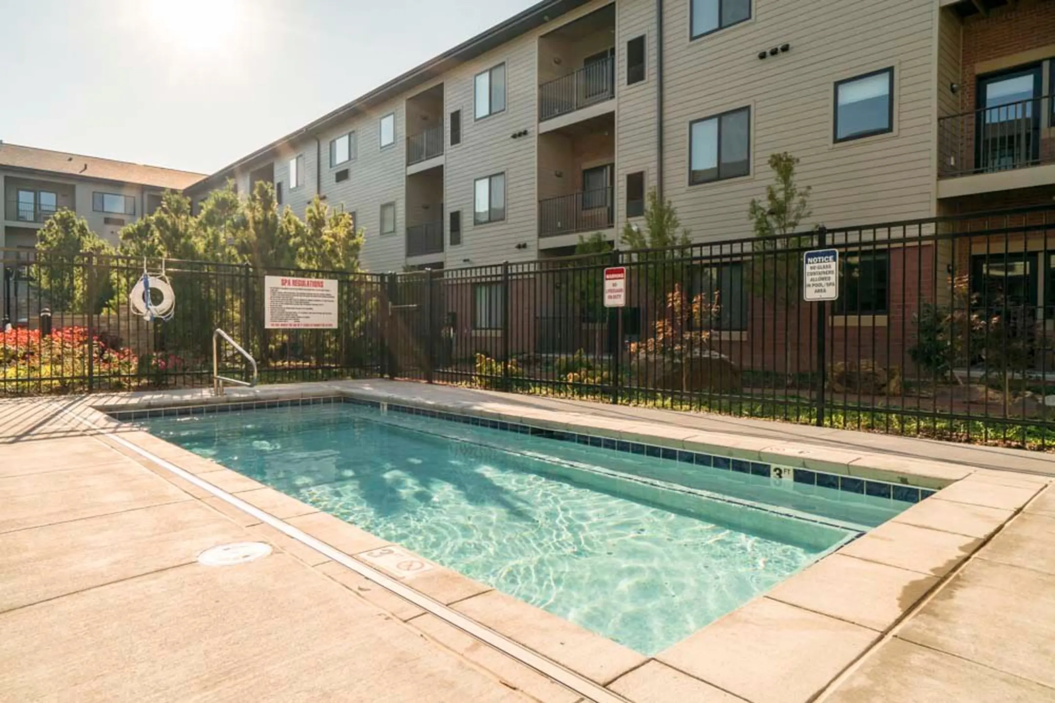 Pool - The Conrad - Omaha, NE