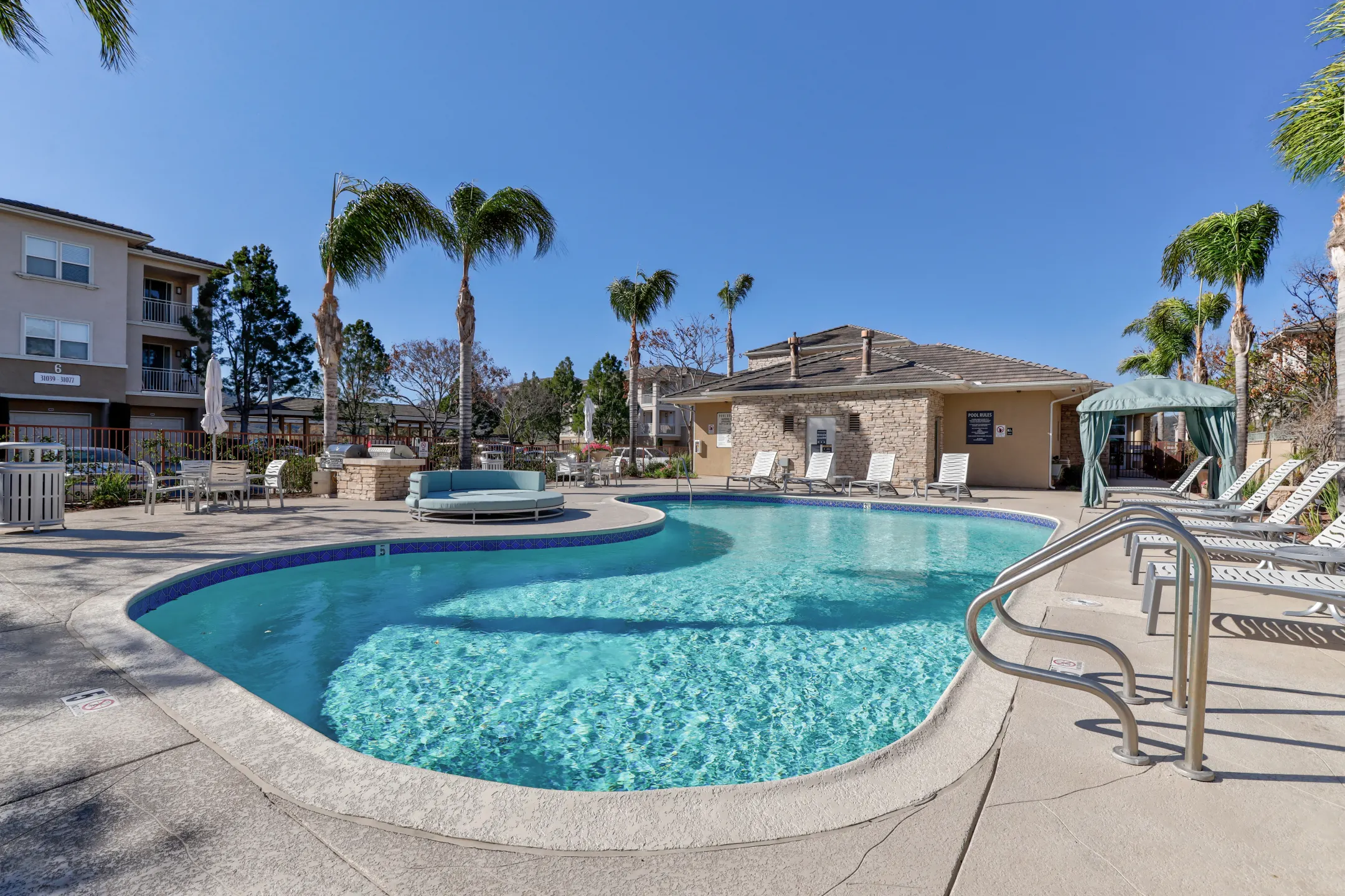 Temecula Creek Villas Condos - Temecula, CA 92592