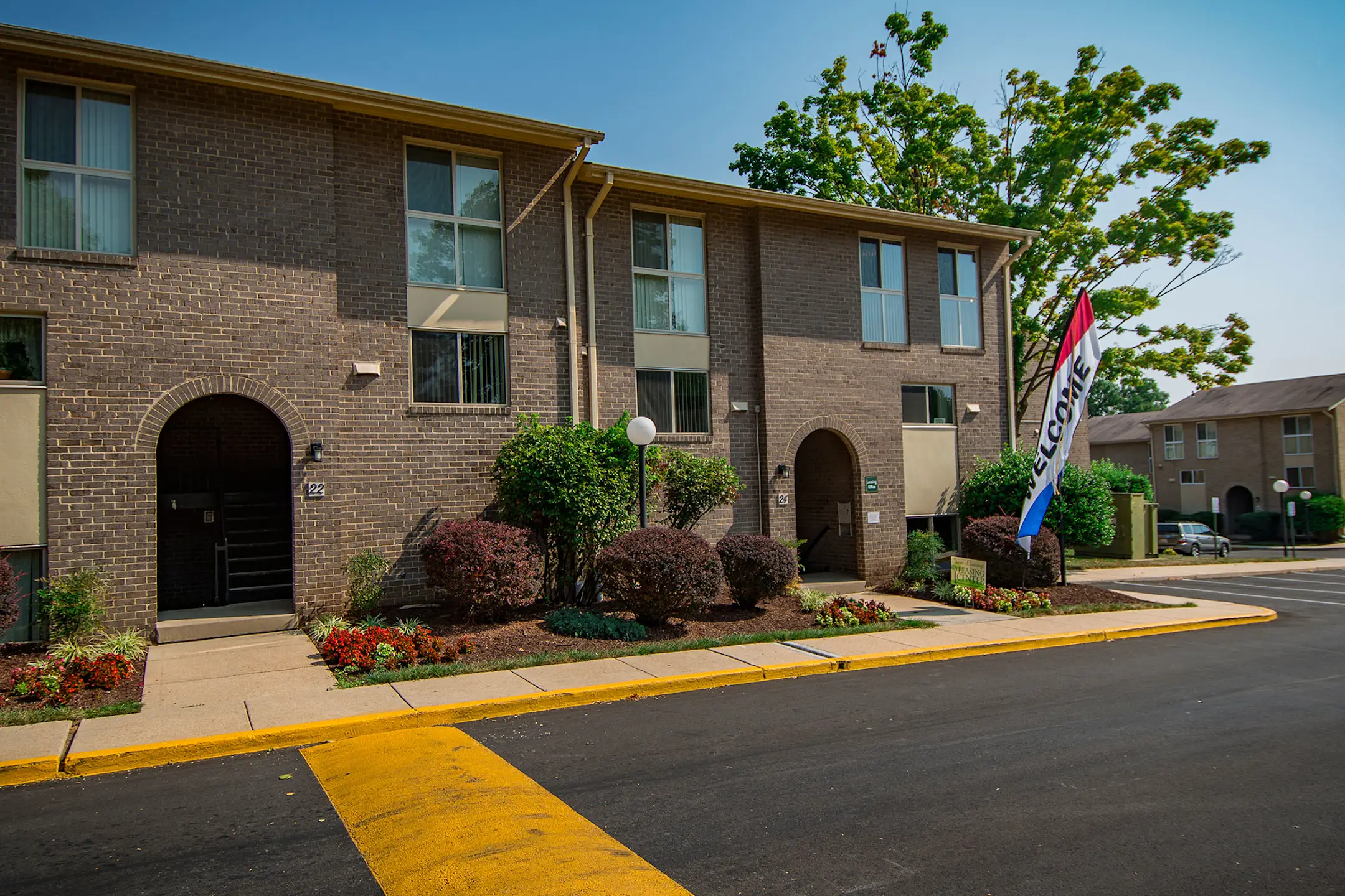 Maplewood Villas 325 N Summit Ave Gaithersburg, MD Apartments for Rent Rent.