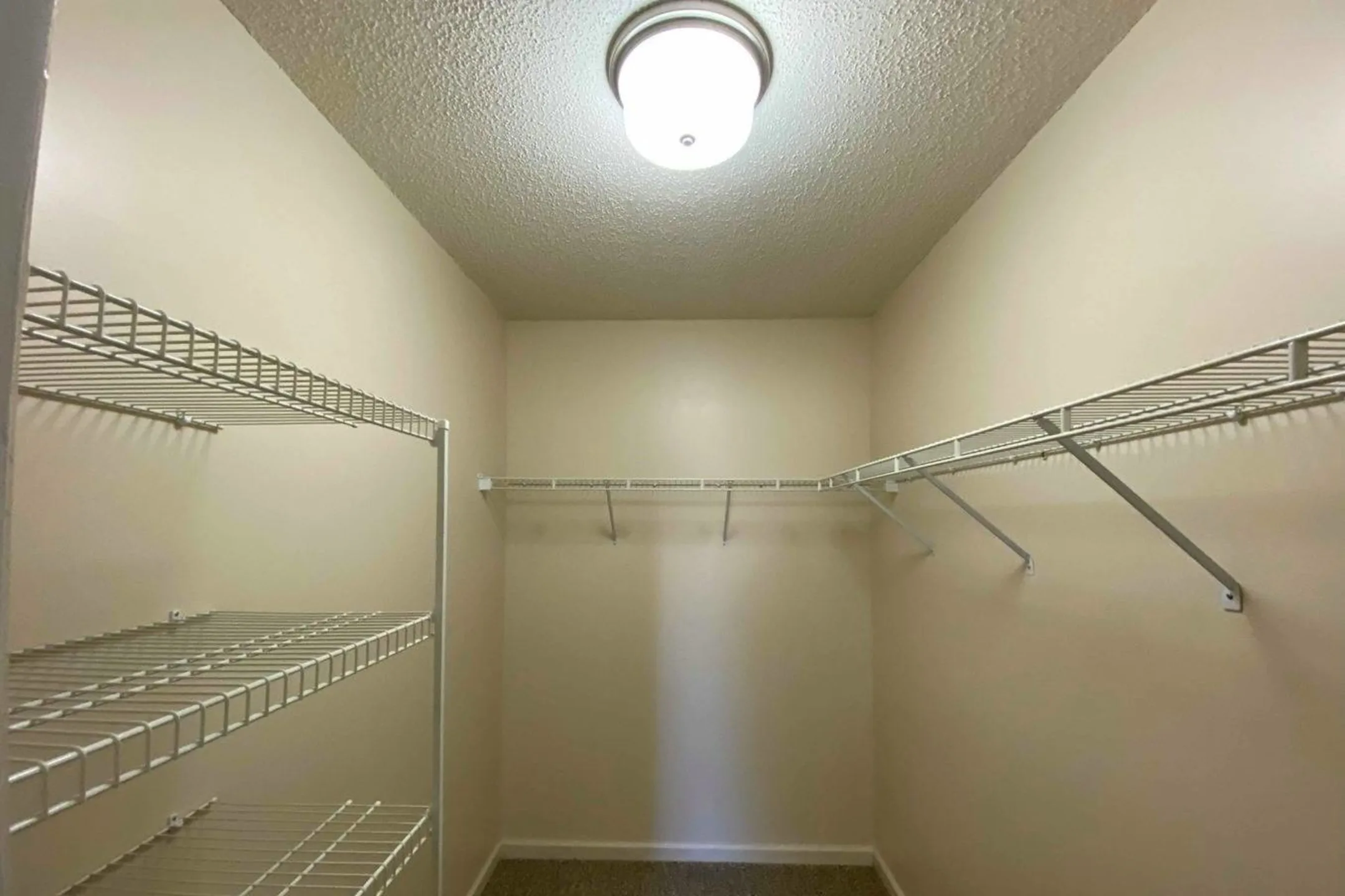 Apple Villa Apartments 1705 Blountville Blvd Blountville, TN