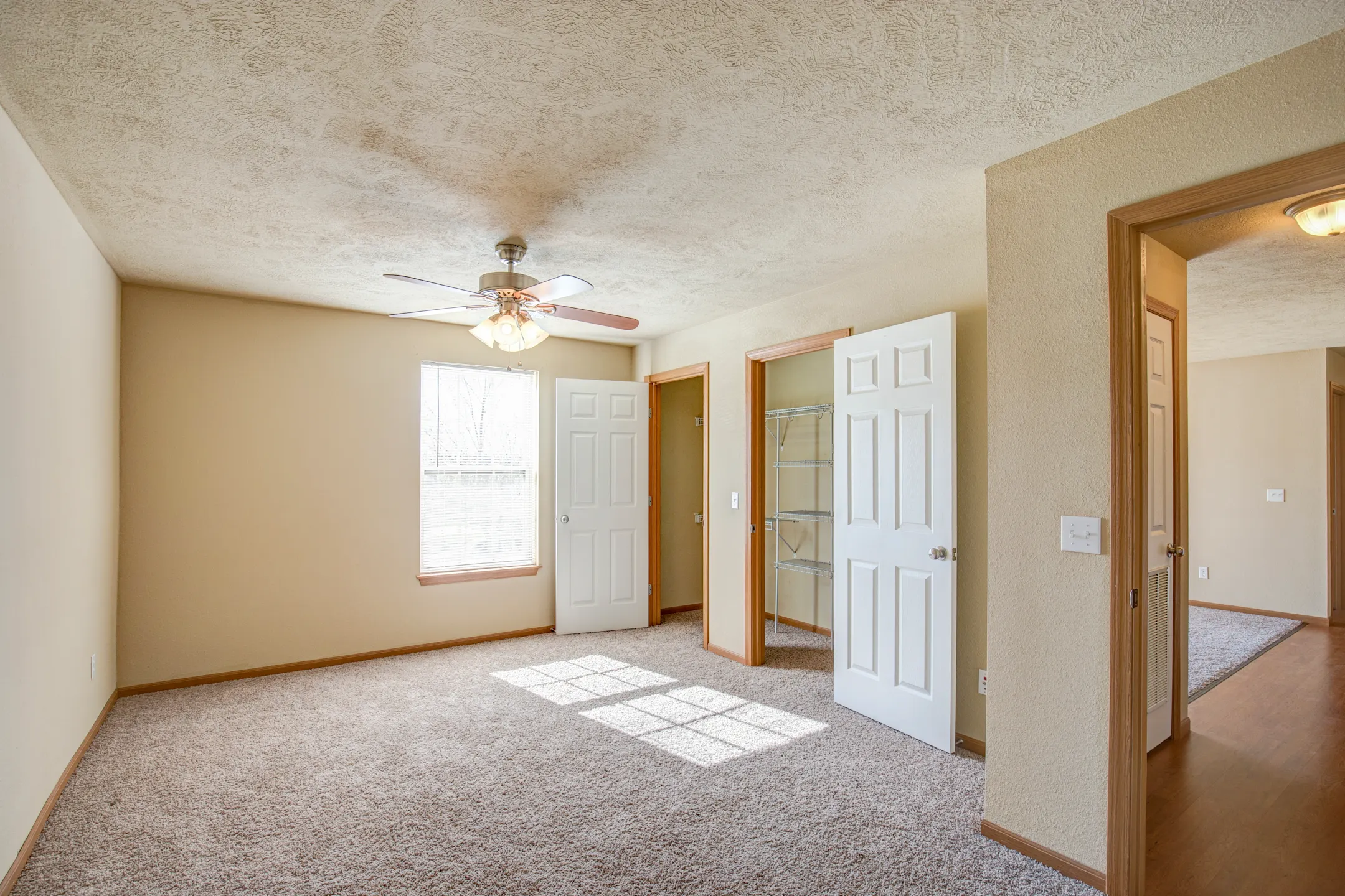 Weaver Creek Community Apartments Springfield, MO 65810