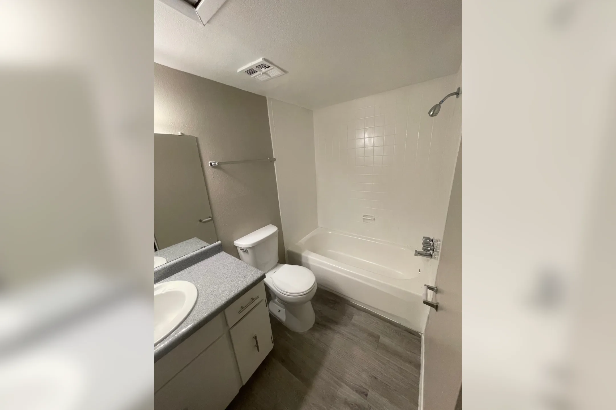 Bathroom - Celina Plaza - El Paso, TX