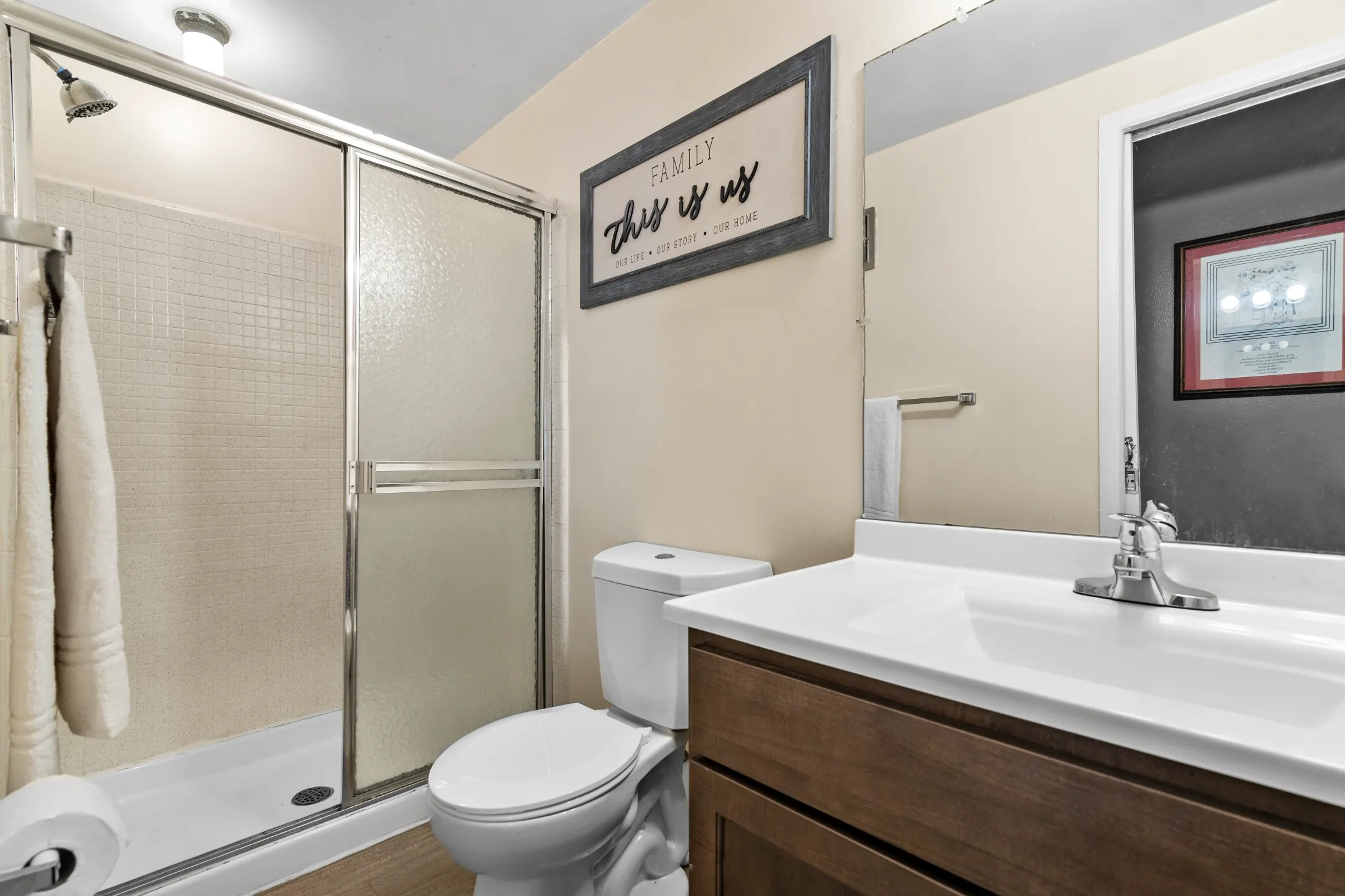 Bathroom - Cambridge Square Apartments - Southfield, MI