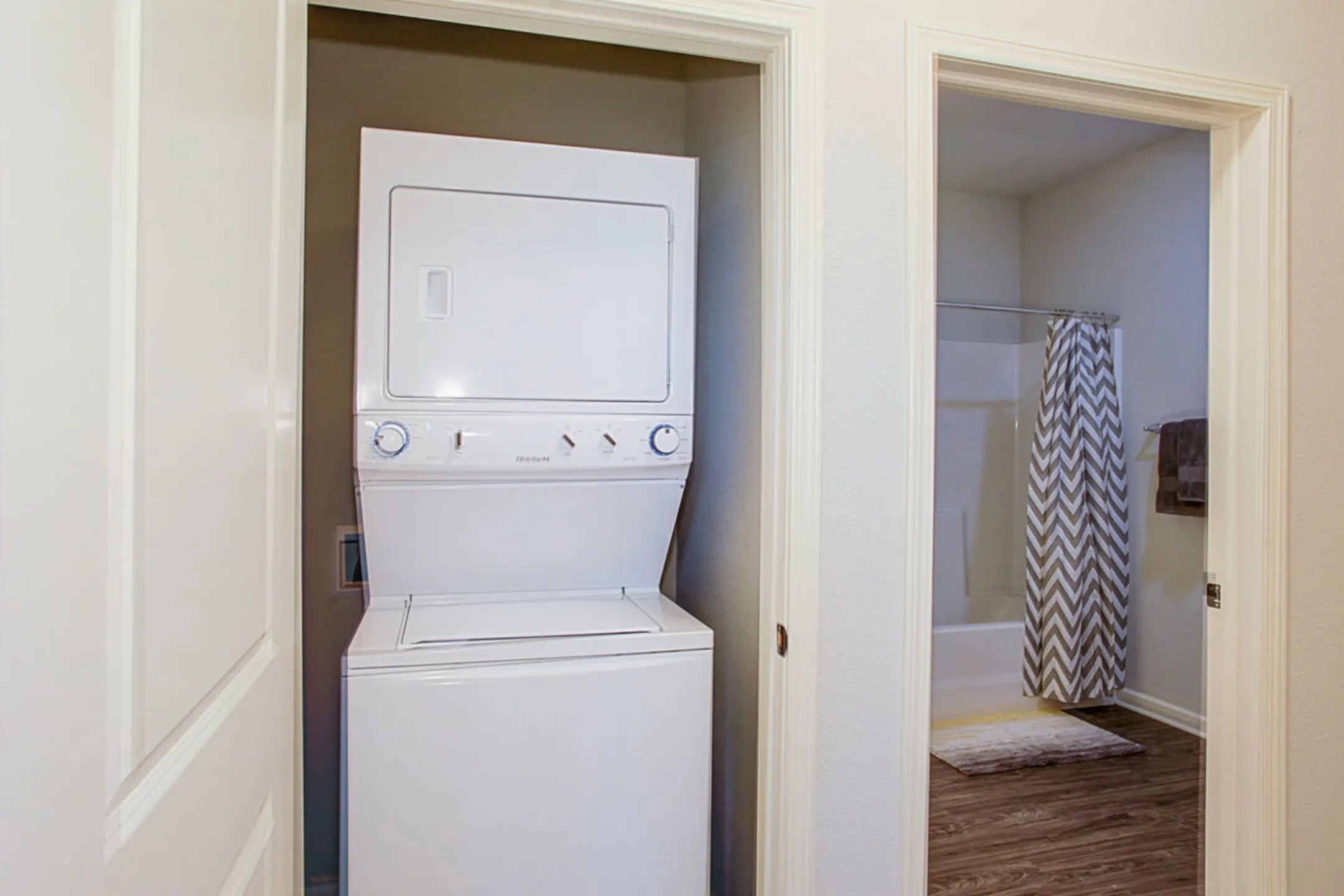 Woodfield Rental Residences Apartments Waterford, WI 53185