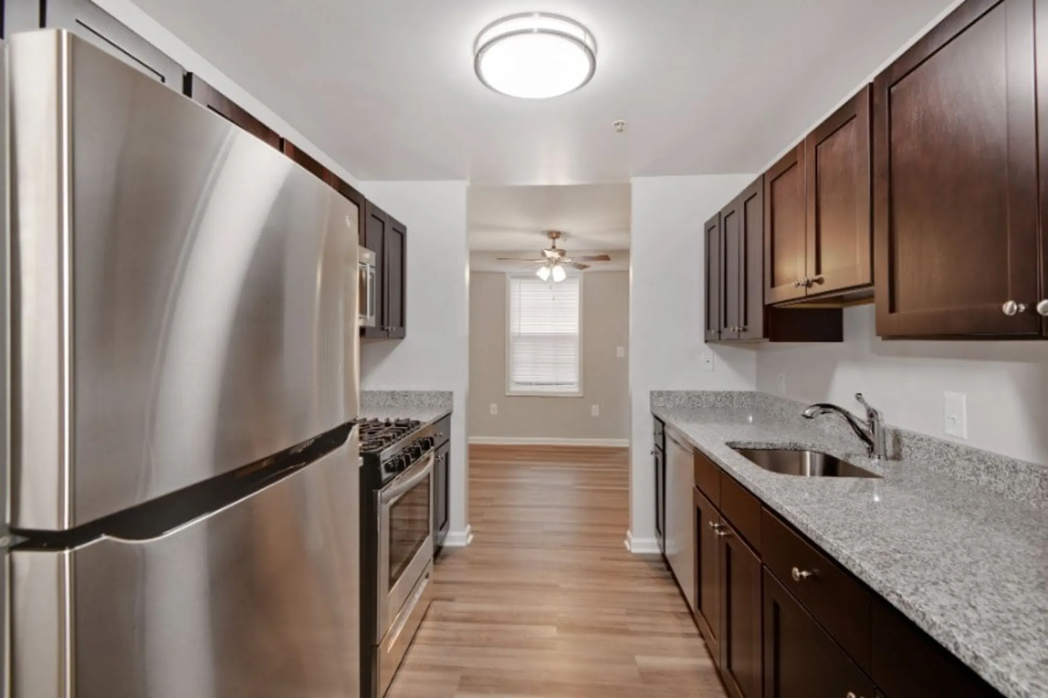 Queens Ridge Apartments - Windsor Mill, MD