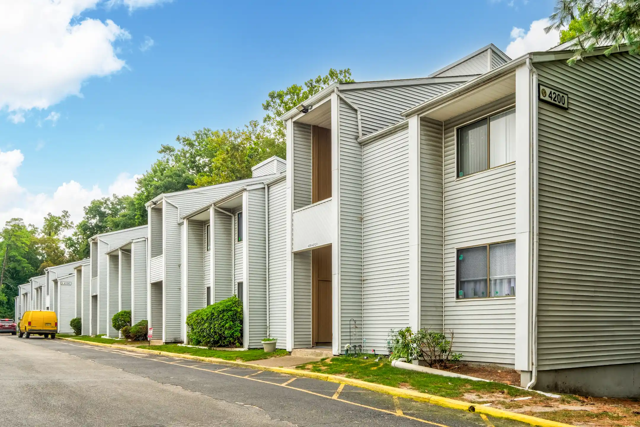 Landings At Pine Lake 98 Oak St Clementon, NJ Apartments for Rent