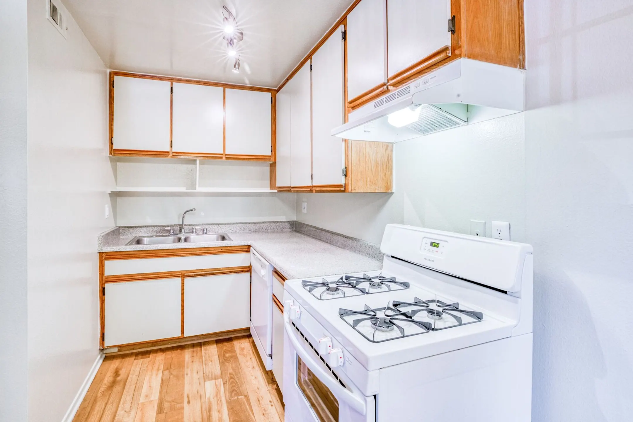 Kitchen - Myrtle Street Apartments - Glendale, CA