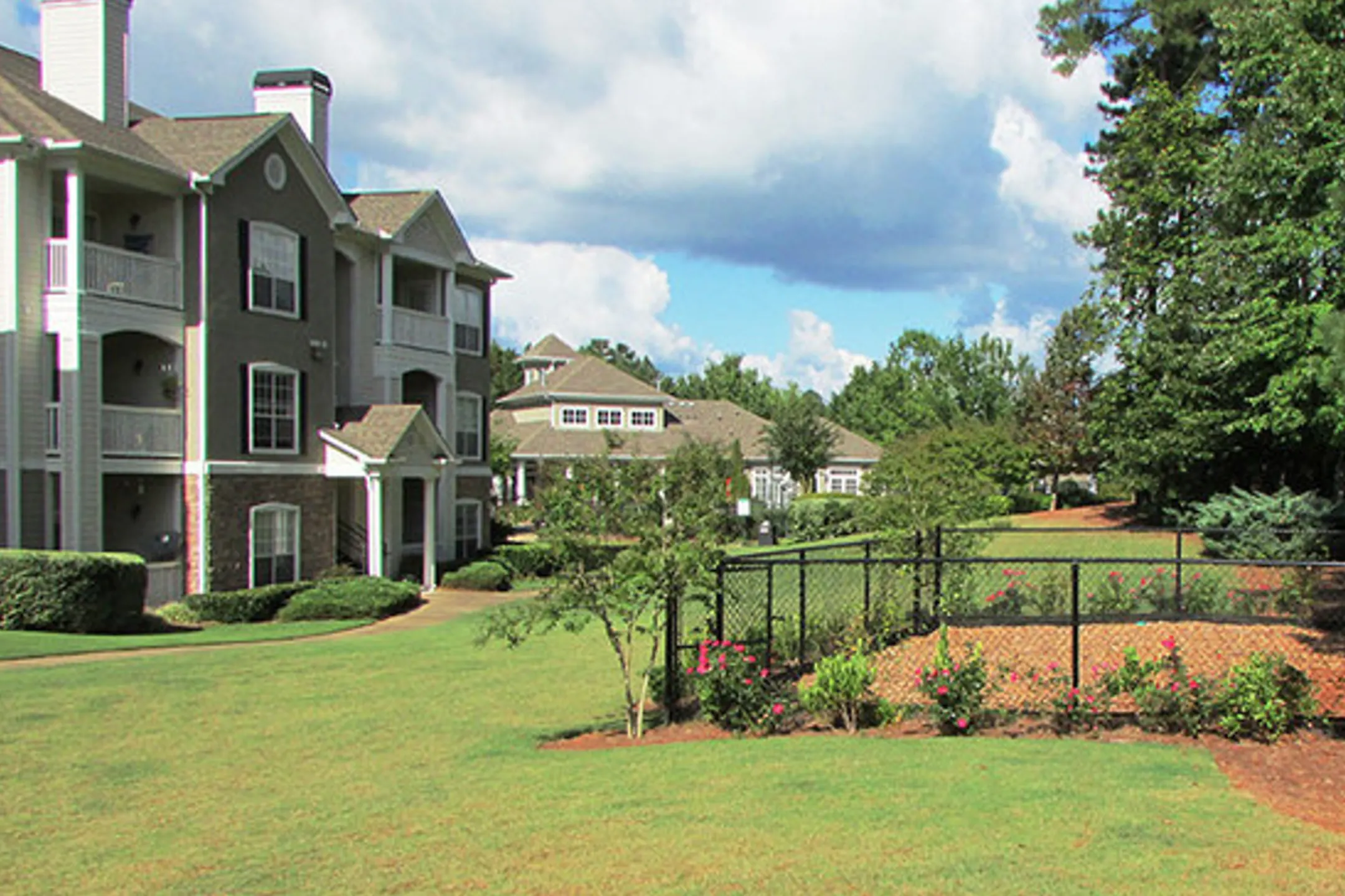 Building - The Heights at Towne Lake - Woodstock, GA