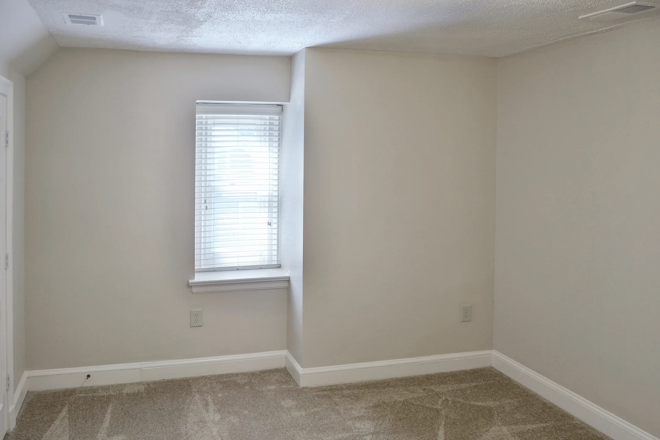 Corvias Aberdeen Apartments Aberdeen Proving Ground, MD 21005