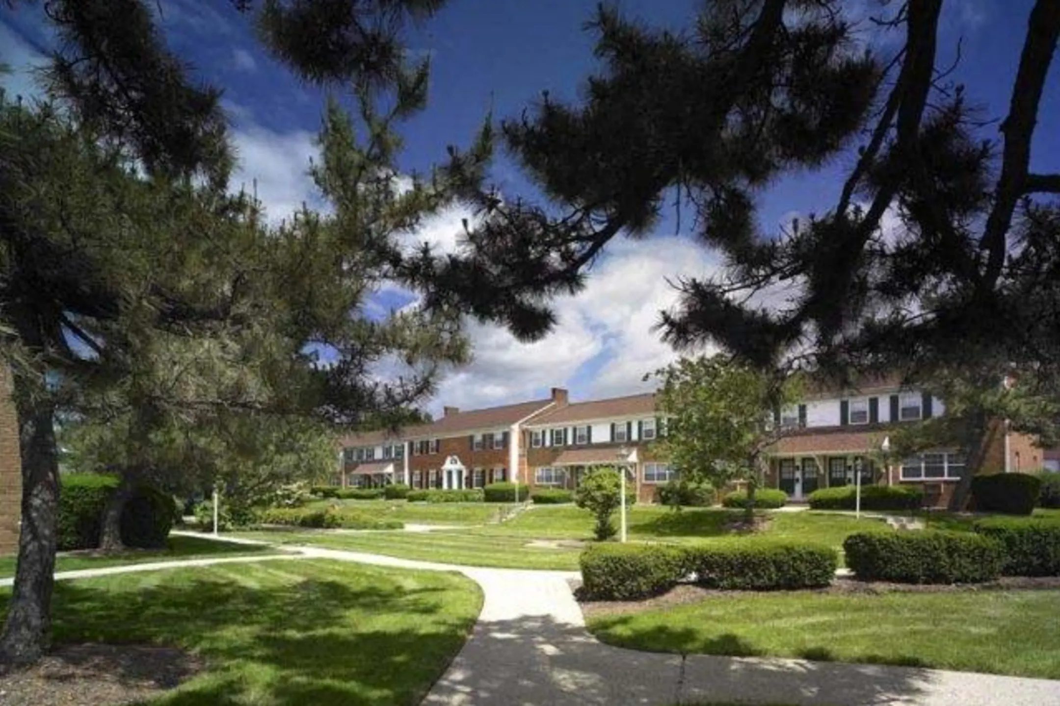 Gateways At Randolph 44 Center Grove Rd Randolph, NJ Apartments for