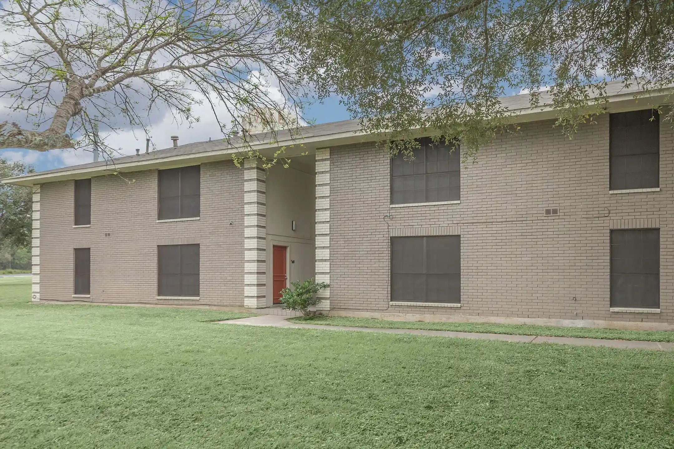 Building - Tower South - Beeville, TX