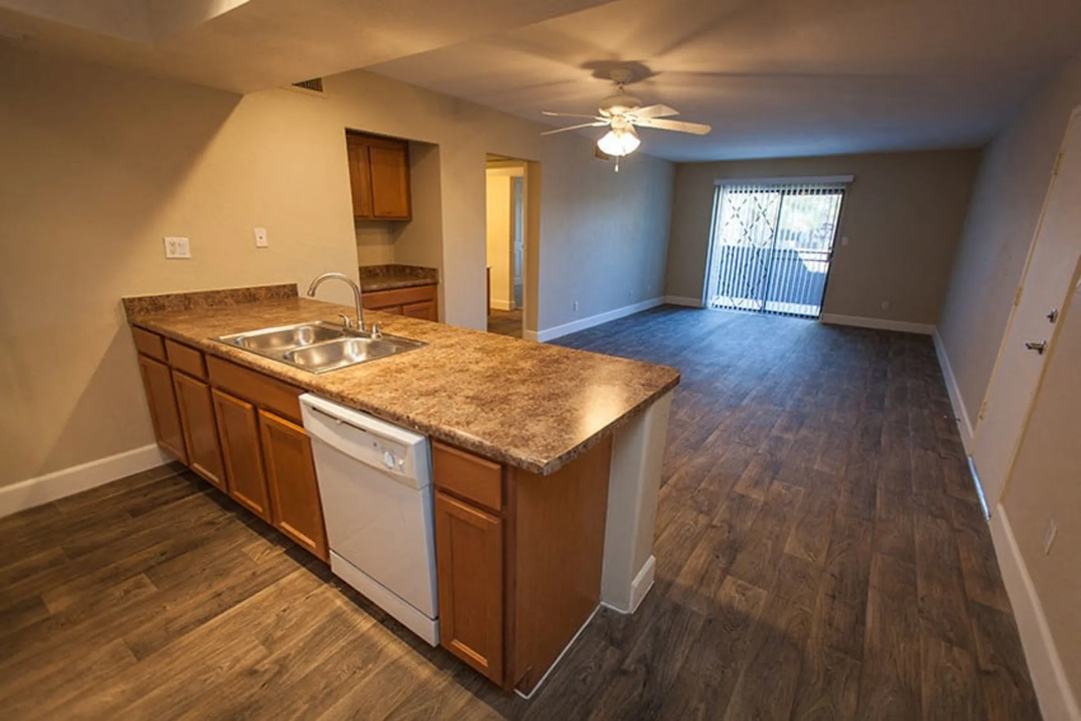 La Costa Apartment Homes at Dobson Ranch 1820 West Lindner Avenue Mesa, AZ Apartments for