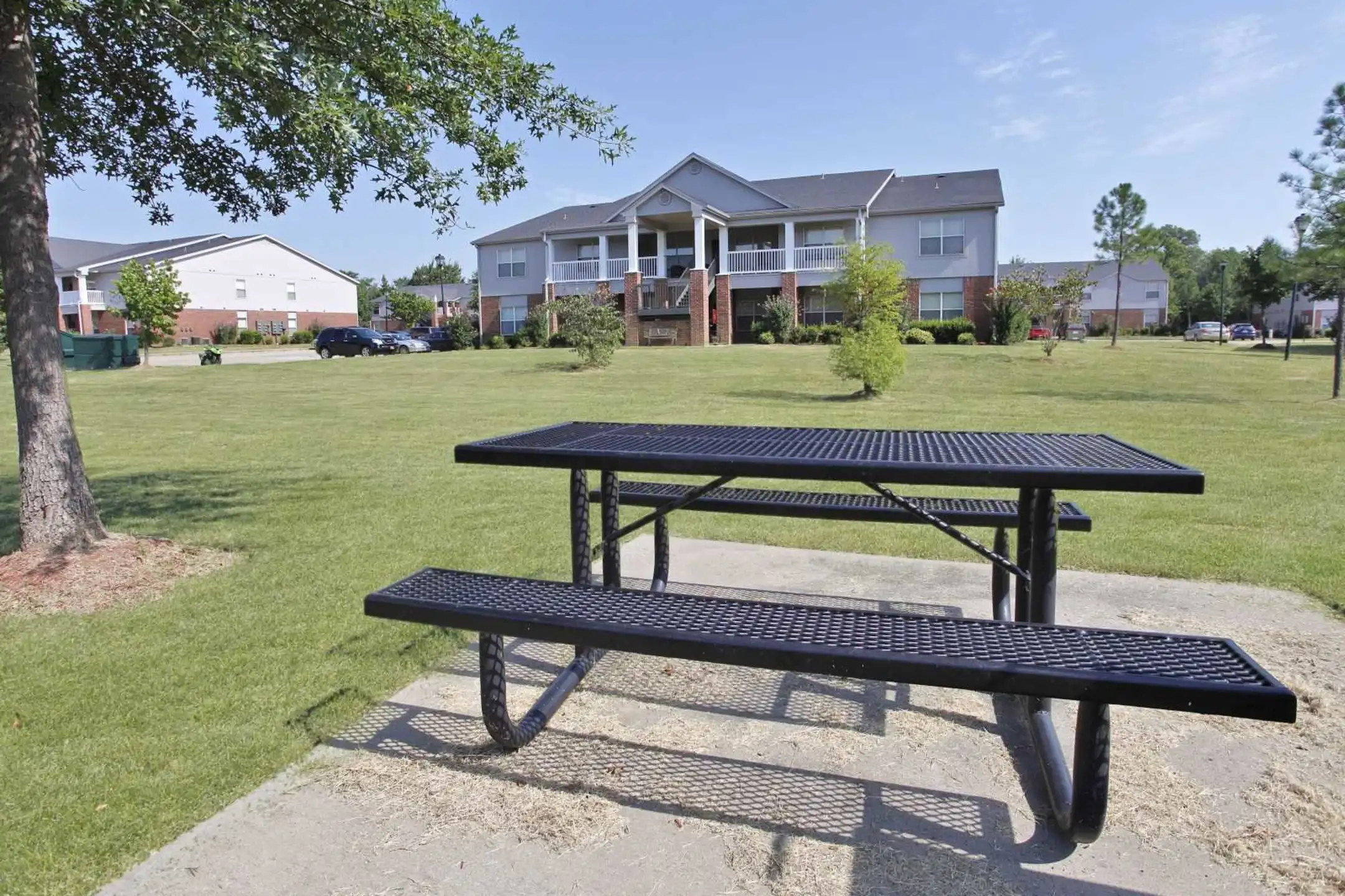 Patio / Deck - Spring Lake I/II - Russellville, AR
