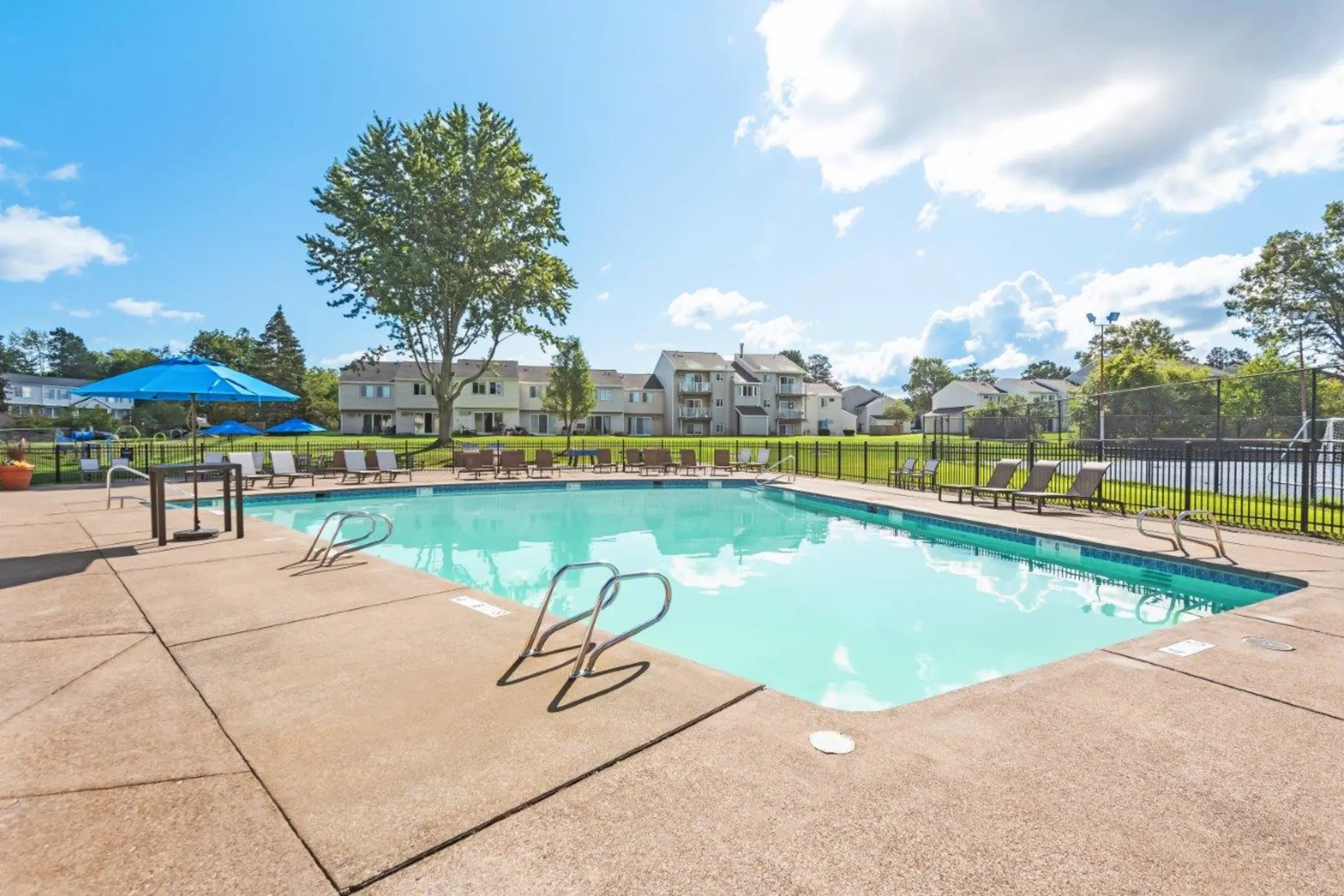 Penbrooke Meadows Apartments Penfield, NY 14526