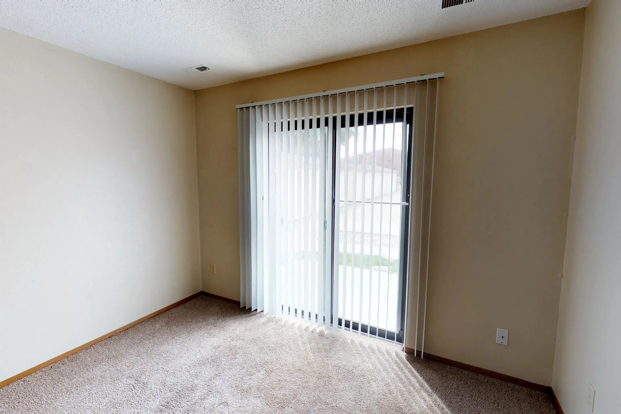 Oakwood Estates - Sioux Falls, SD