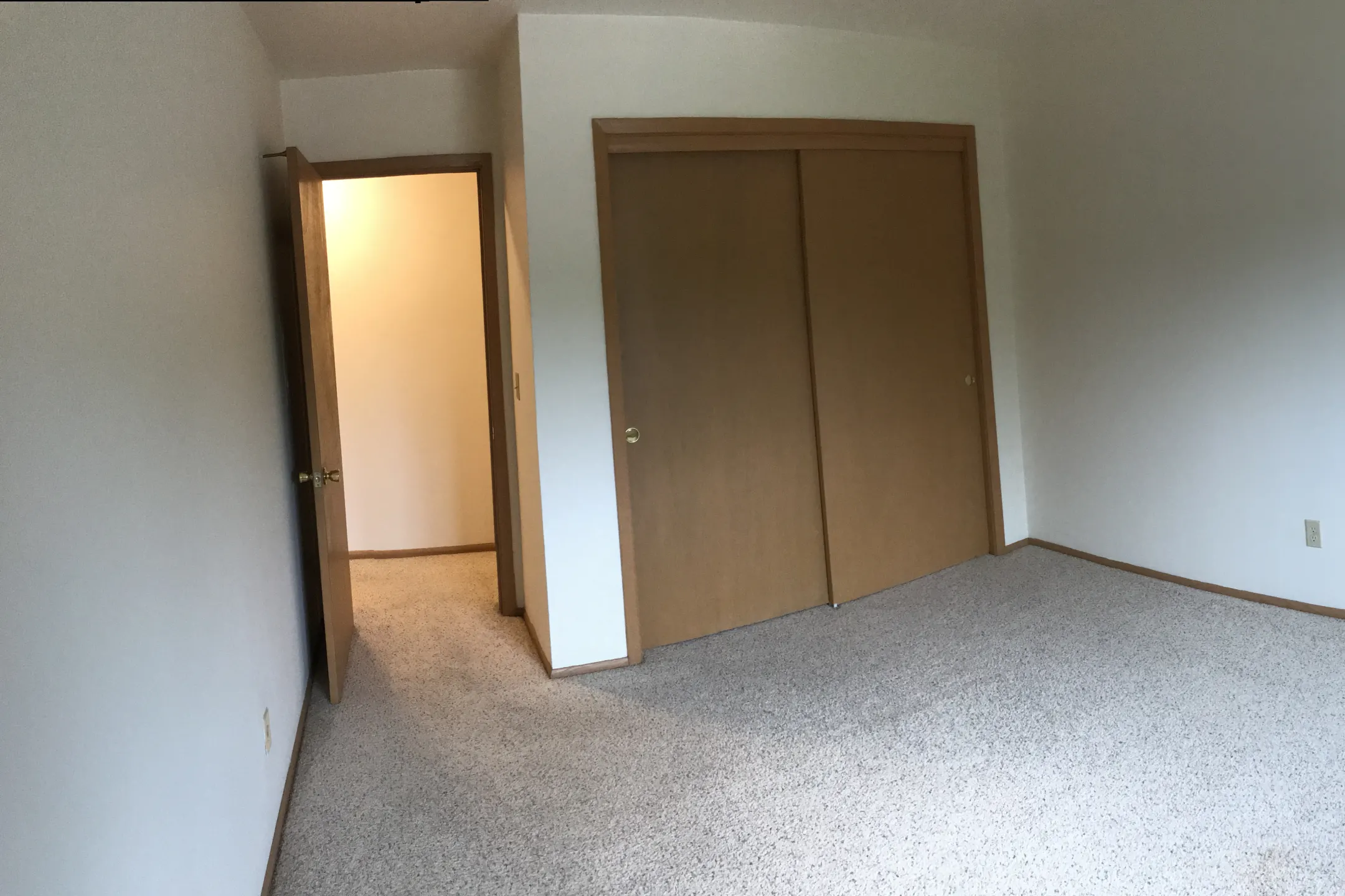 Carriage Way Apartments Apartments New Berlin, WI 53151