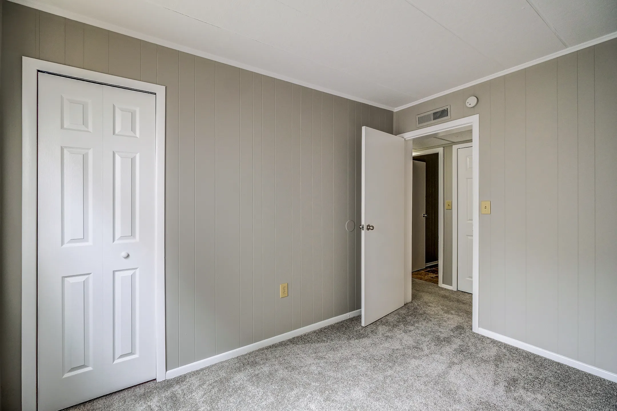 Pine Hill Village Apts 427 Piedmont Cir York, PA Apartments for