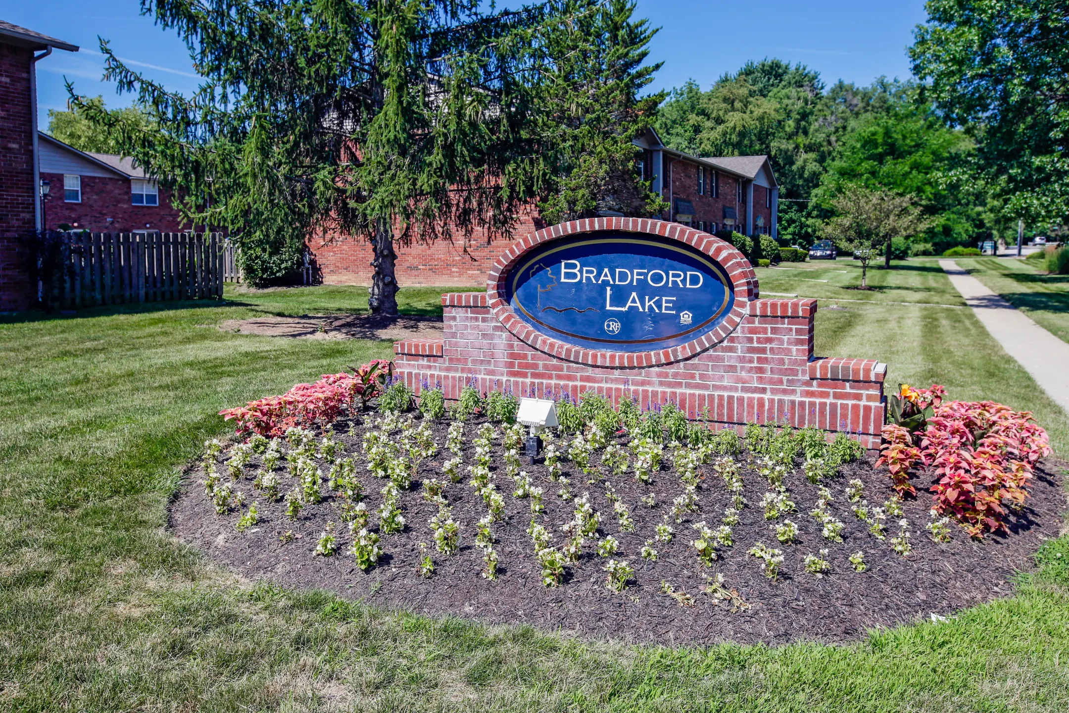 Community Signage - Bradford Lake Apartments - Indianapolis, IN