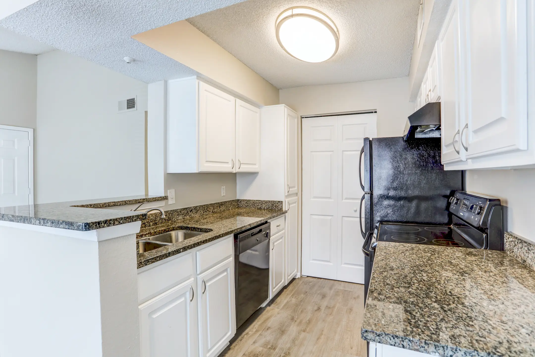 Kitchen - Ashford Way - Lawrenceville, GA